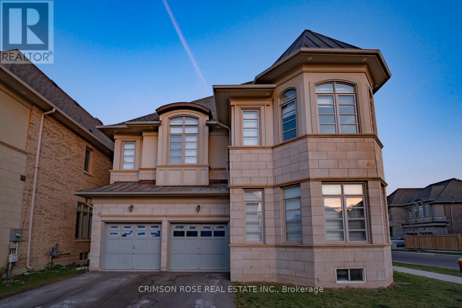 3207 Millicent Avenue, Oakville, Ontario  L6H 7C5 - Photo 2 - W12580334