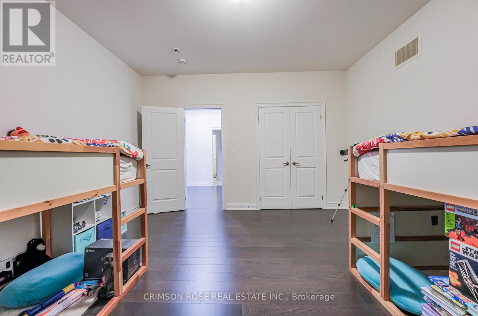 3207 Millicent Avenue, Oakville, Ontario  L6H 7C5 - Photo 39 - W12580334