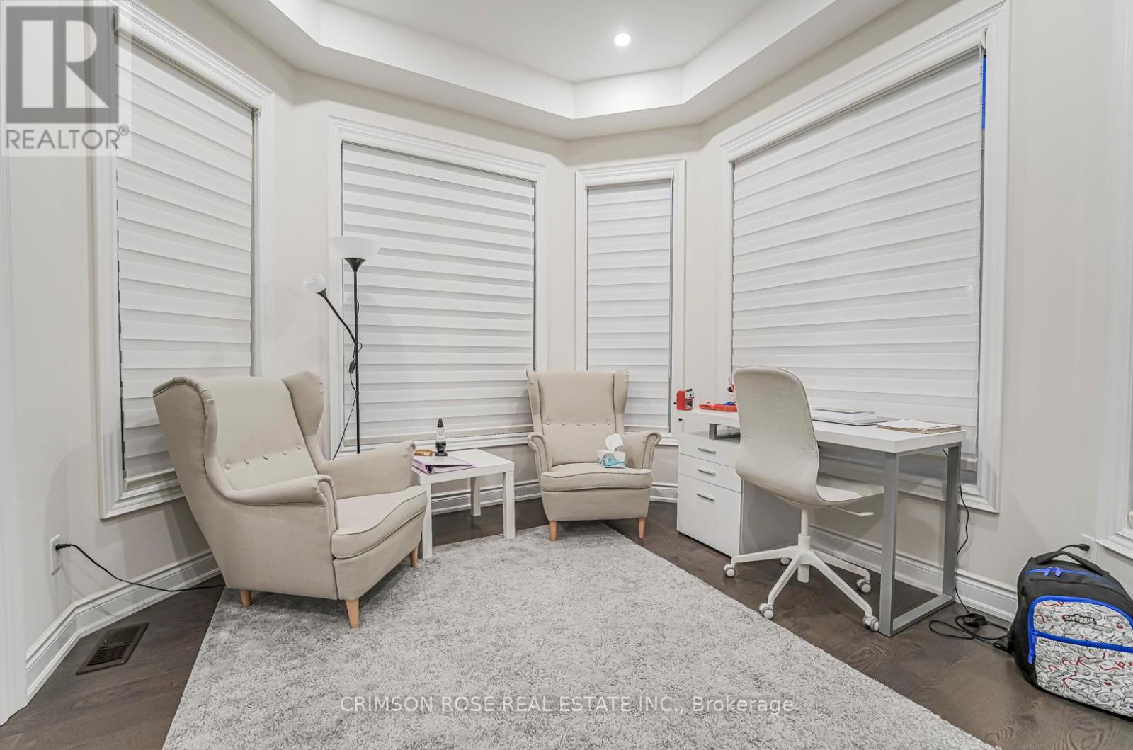 3207 Millicent Avenue, Oakville, Ontario  L6H 7C5 - Photo 4 - W12580334