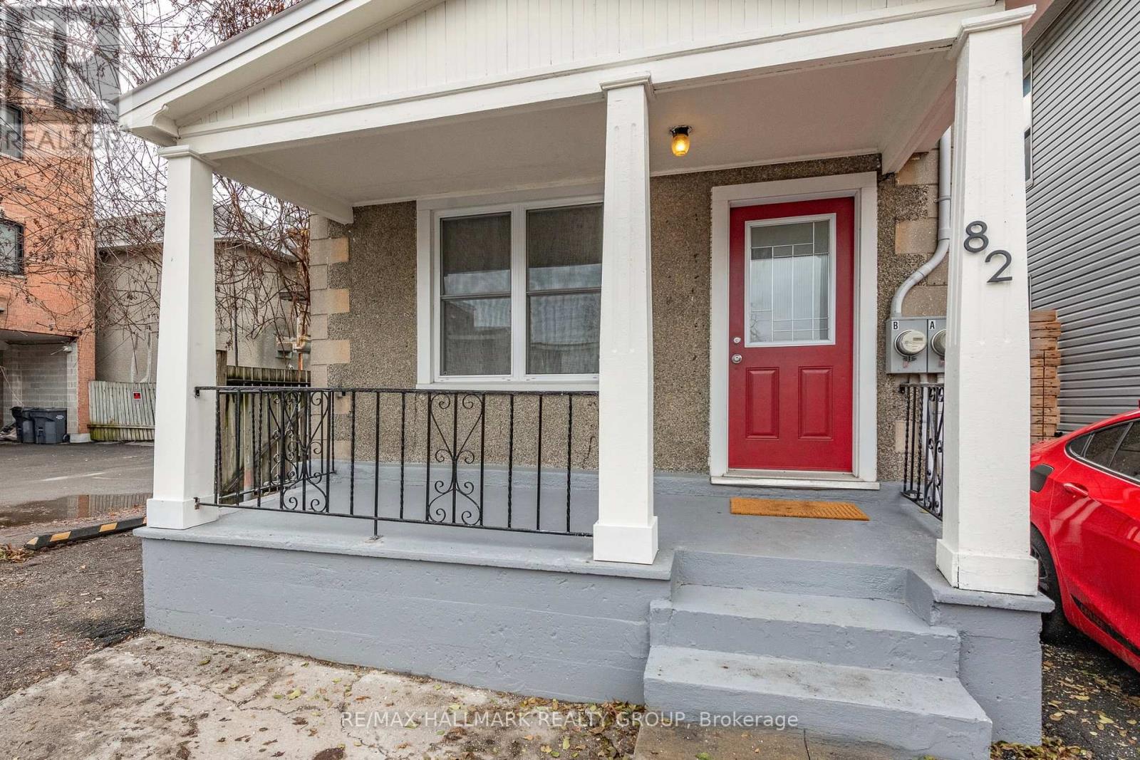 82 Beech Street, Ottawa, Ontario  K1S 3J8 - Photo 2 - X12580382