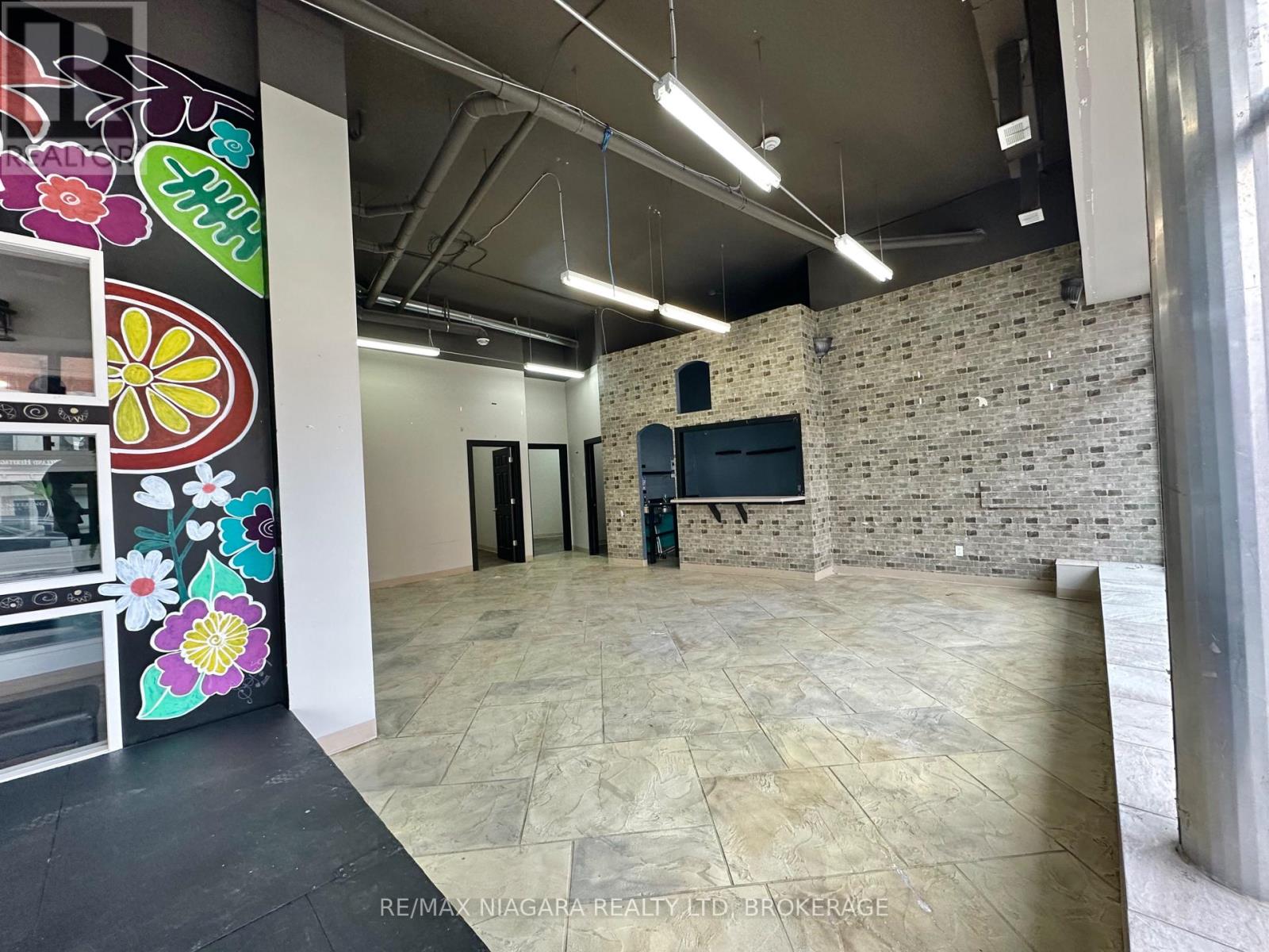 9 - 17 East Main Street, Welland, Ontario  L3B 3W4 - Photo 5 - X12580376