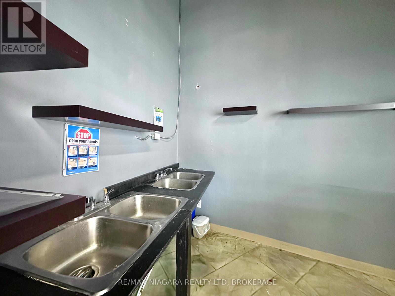 9 - 17 East Main Street, Welland, Ontario  L3B 3W4 - Photo 7 - X12580376