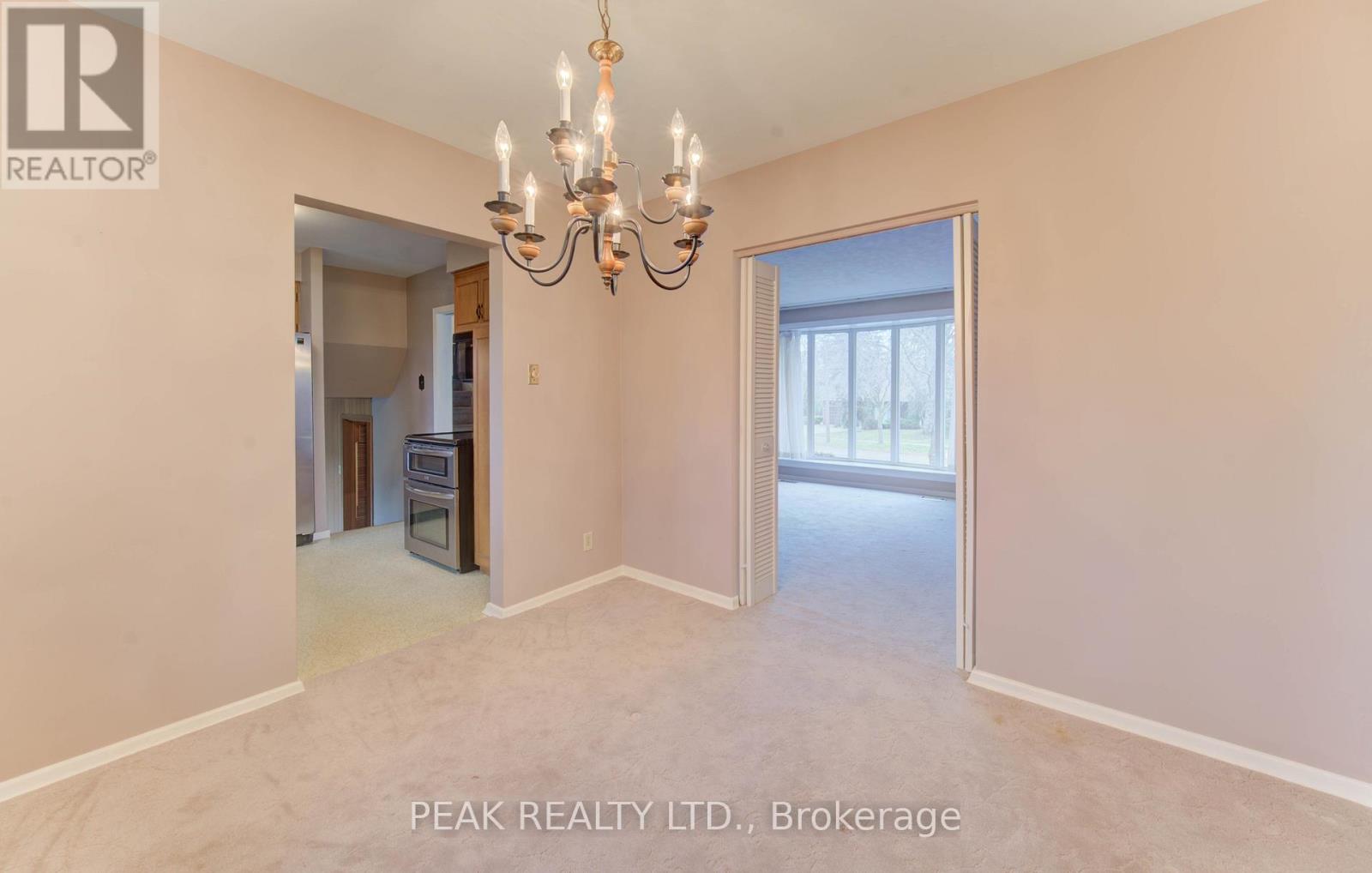 38 Glenwood Drive, Kitchener, Ontario  N2A 1H7 - Photo 18 - X12579892