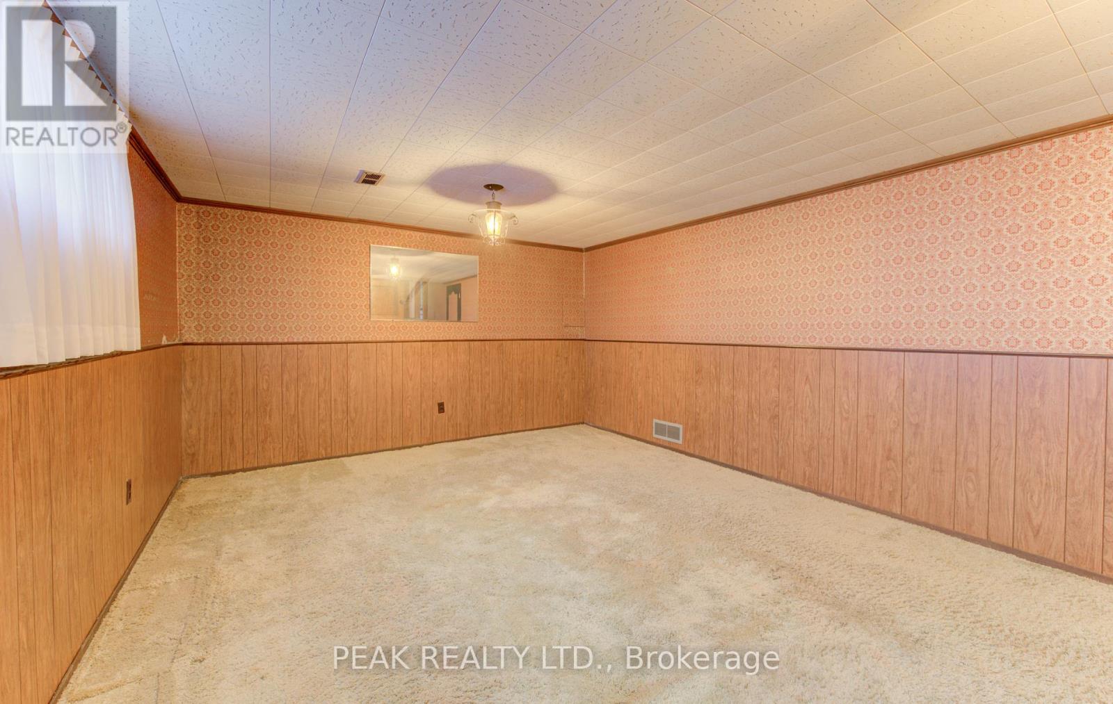 38 Glenwood Drive, Kitchener, Ontario  N2A 1H7 - Photo 33 - X12579892