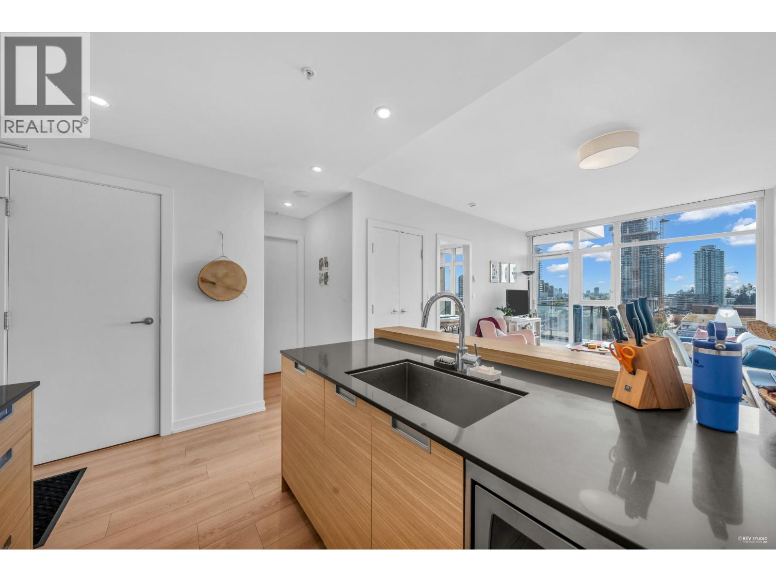 1108 4688 Kingsway, Burnaby, British Columbia  V5H 0E9 - Photo 4 - R3070440