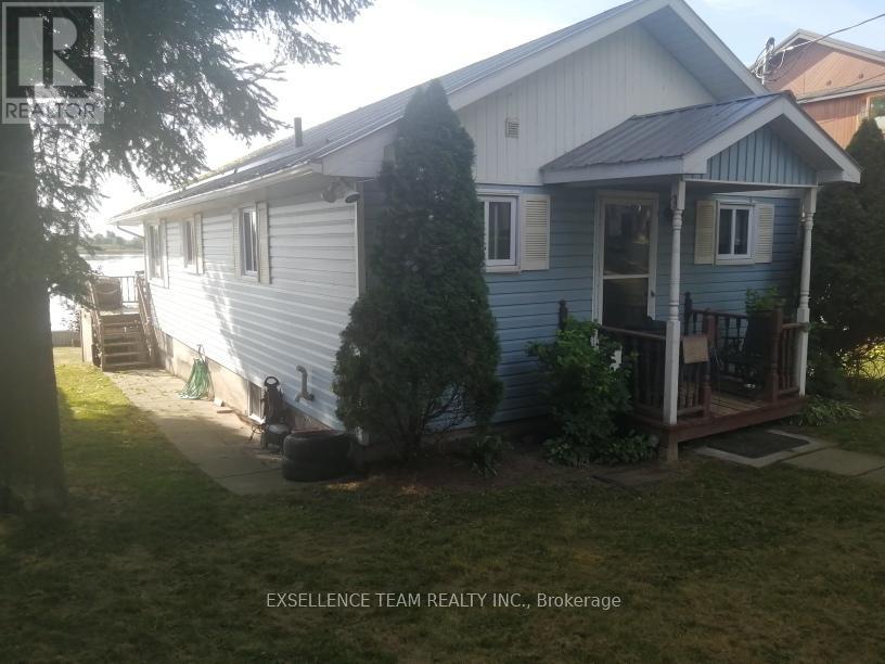6803 St. Louis Point Road S, South Glengarry, Ontario  K0C 2E0 - Photo 14 - X12410453