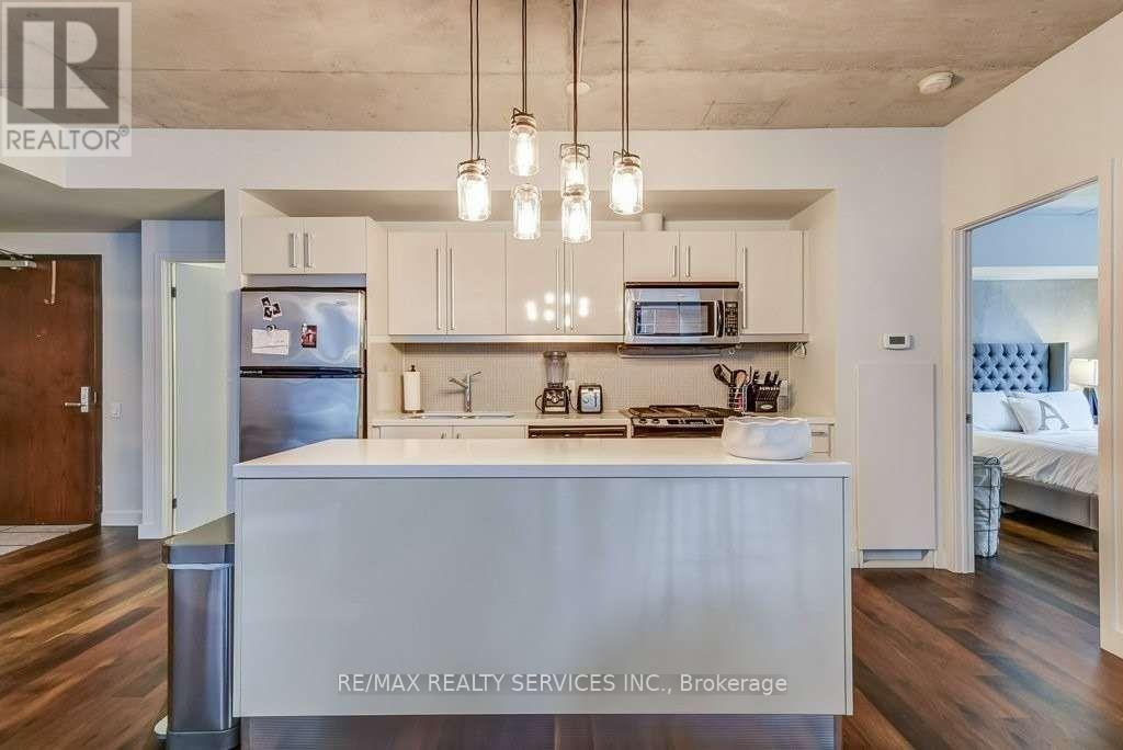 410 - 25 Oxley Street, Toronto, Ontario  M5V 2J5 - Photo 6 - C12580346