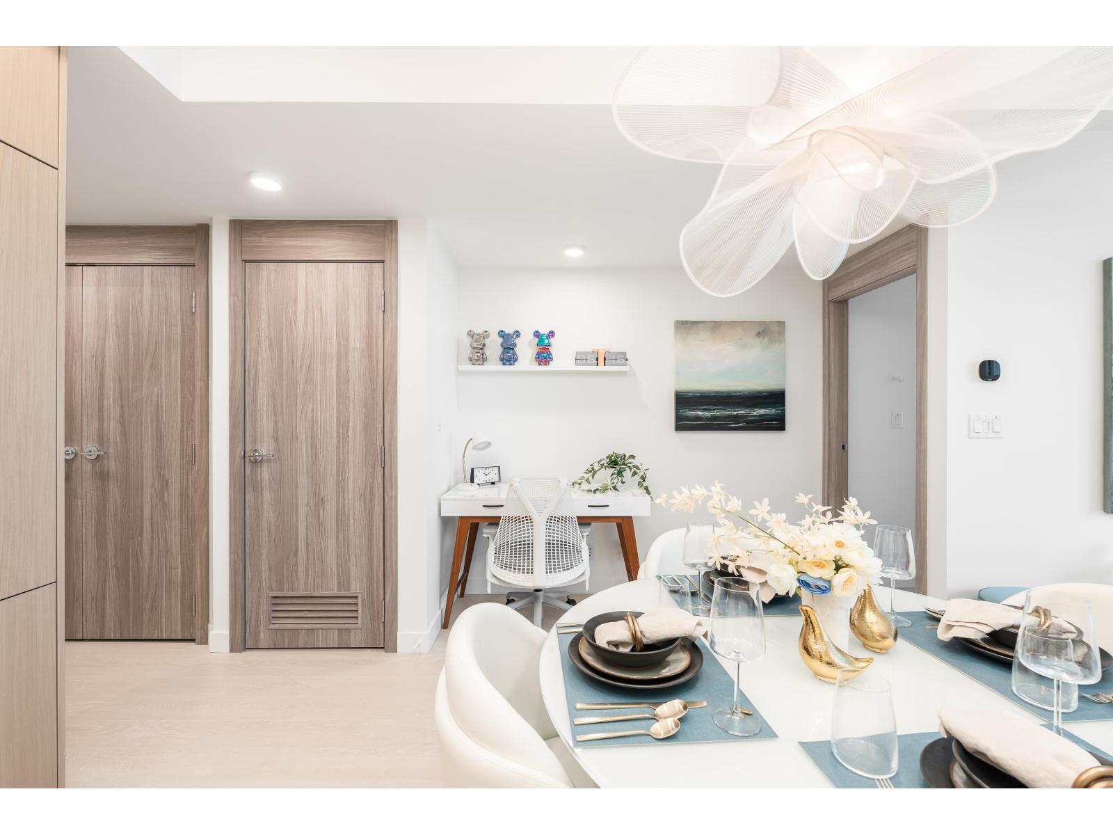 1608 13778 100 Avenue, Surrey, British Columbia  V3T 0V3 - Photo 5 - R3070354