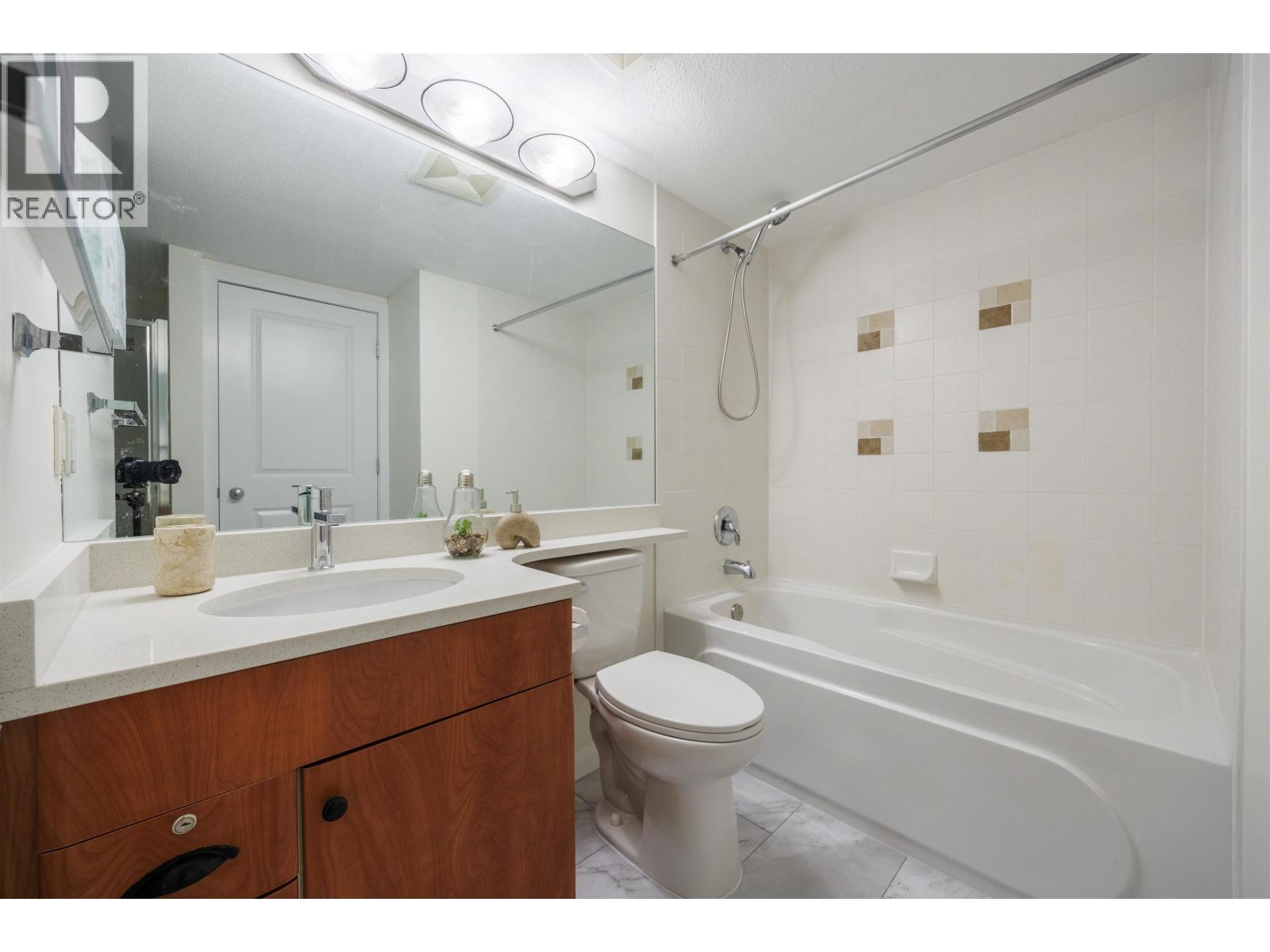 307 6508 Denbigh Avenue, Burnaby, British Columbia  V5H 4W6 - Photo 16 - R3070417