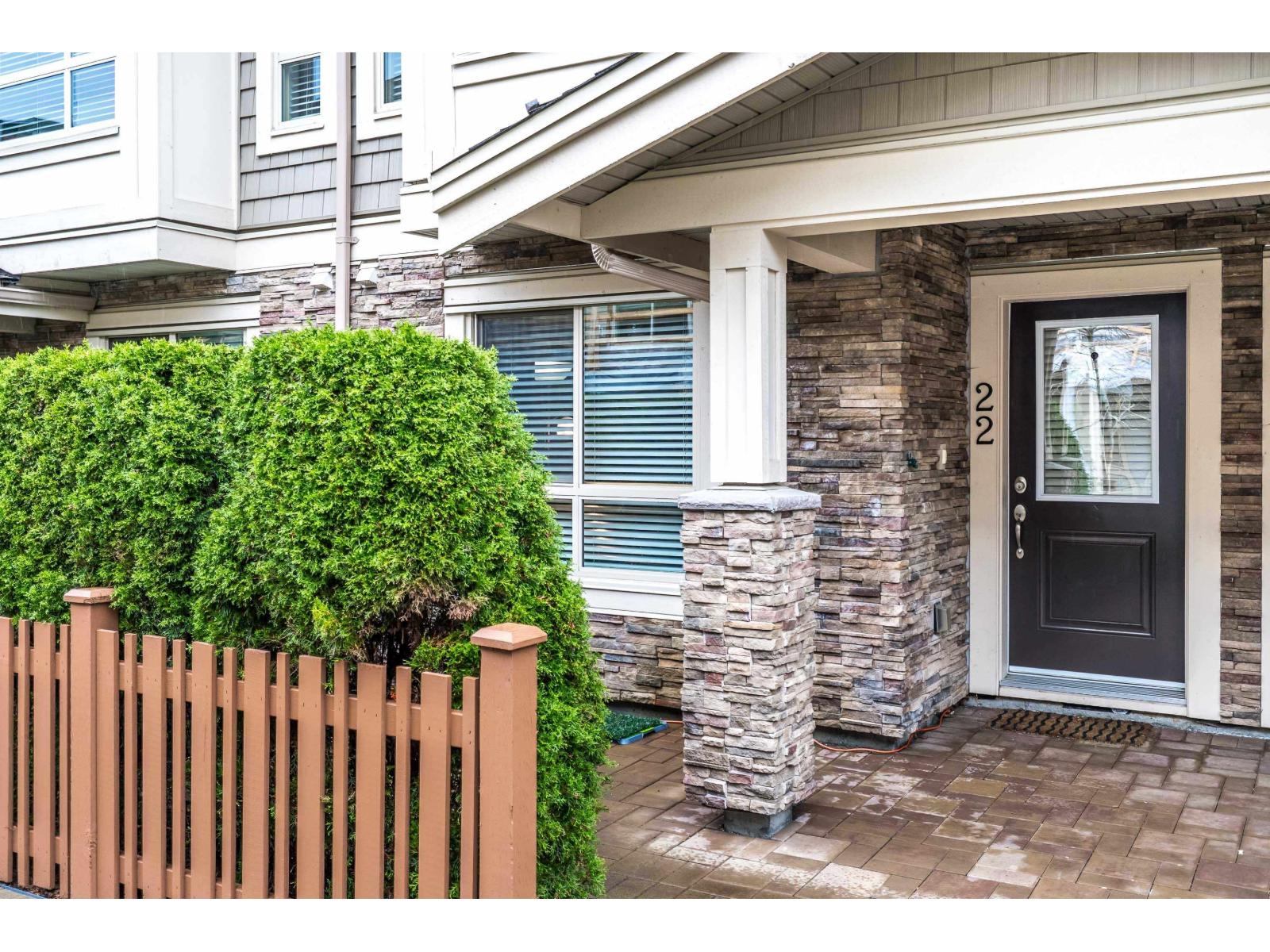 22 19752 55a Avenue, Langley, British Columbia  V3A 3X2 - Photo 1 - R3070448