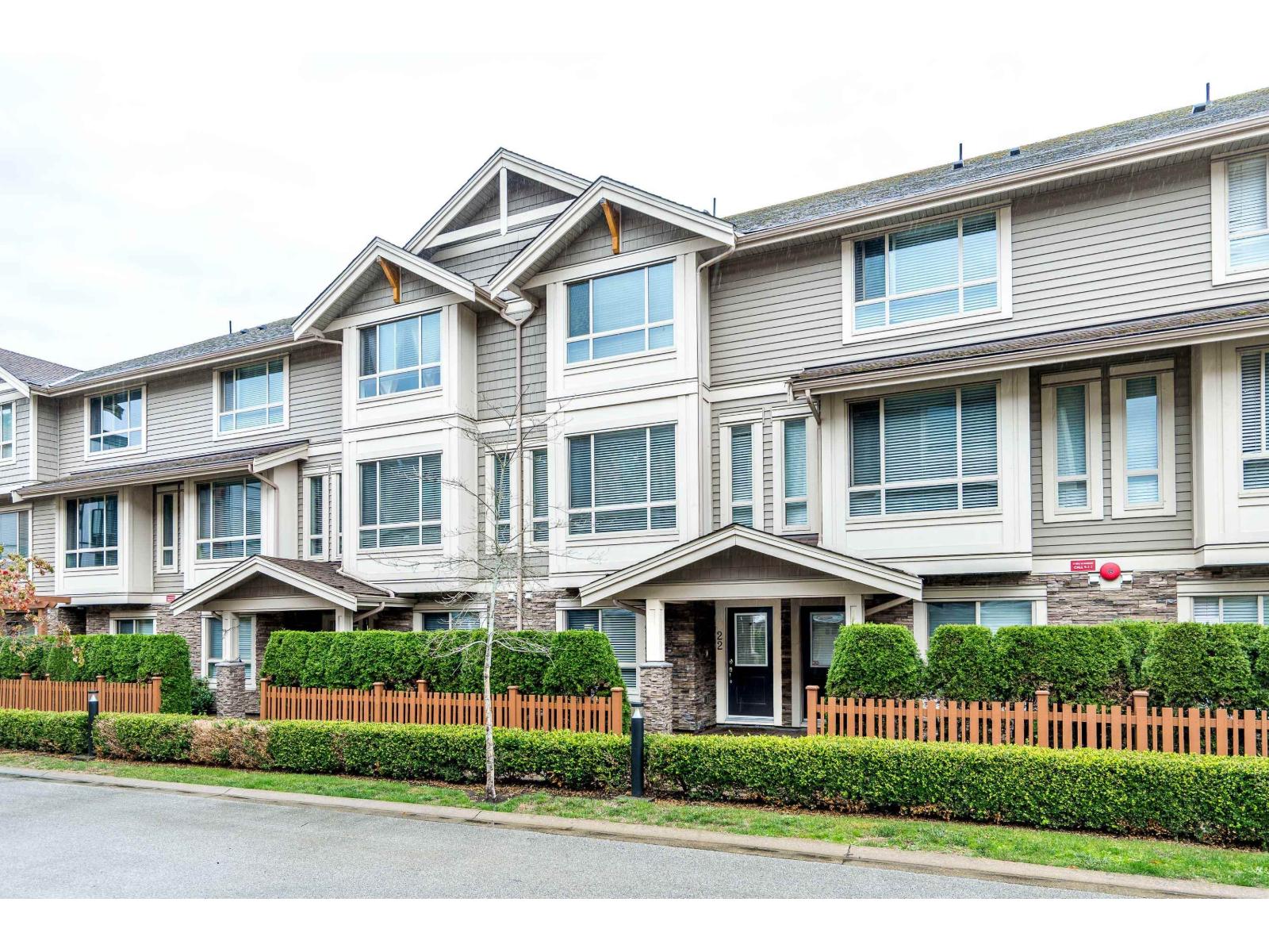 22 19752 55a Avenue, Langley, British Columbia  V3A 3X2 - Photo 2 - R3070448