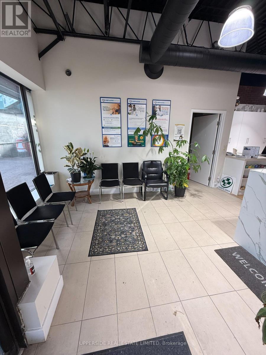 22 - 1118 Centre Street, Vaughan, Ontario  L4J 7R9 - Photo 2 - N12579940