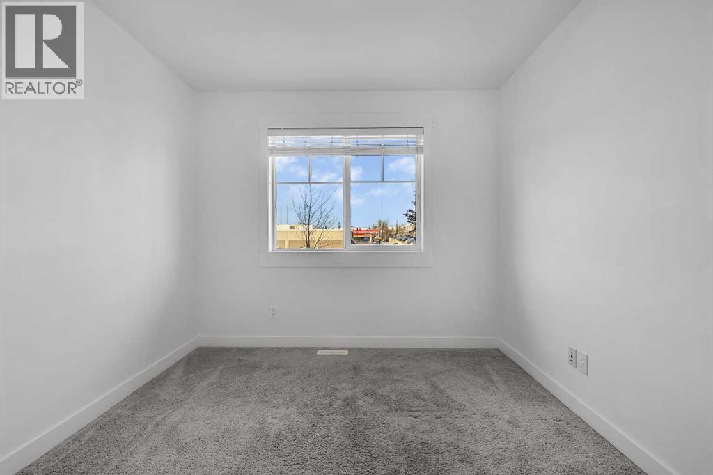 19 West Coach Manor Sw, Calgary, Alberta  T3H 1R7 - Photo 27 - A2271897