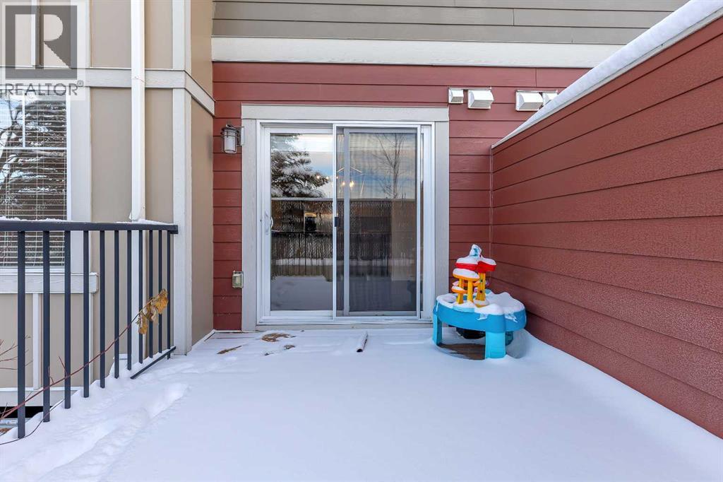 19 West Coach Manor Sw, Calgary, Alberta  T3H 1R7 - Photo 49 - A2271897