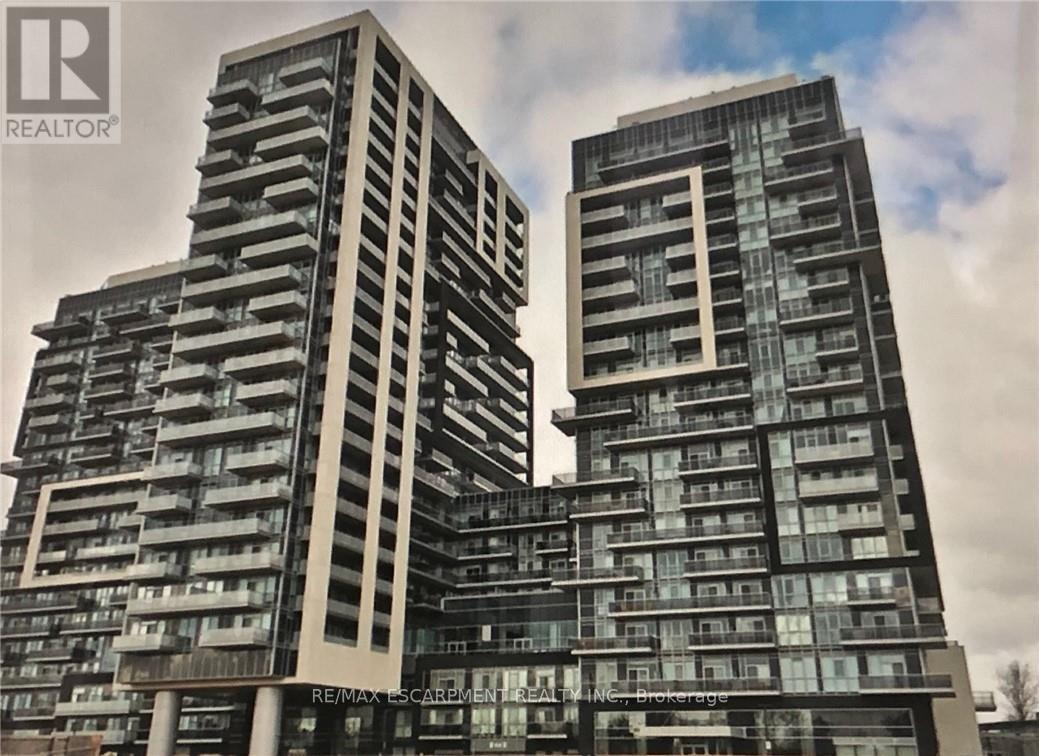 1310 - 2093 Fairview Street, Burlington, Ontario  L7R 0E6 - Photo 1 - W12580356