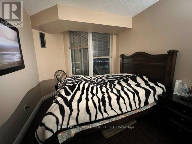 2006 - 550 Webb Drive, Mississauga, Ontario  L5B 3Y4 - Photo 4 - W12580364
