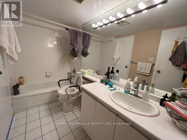 2006 - 550 Webb Drive, Mississauga, Ontario  L5B 3Y4 - Photo 6 - W12580364