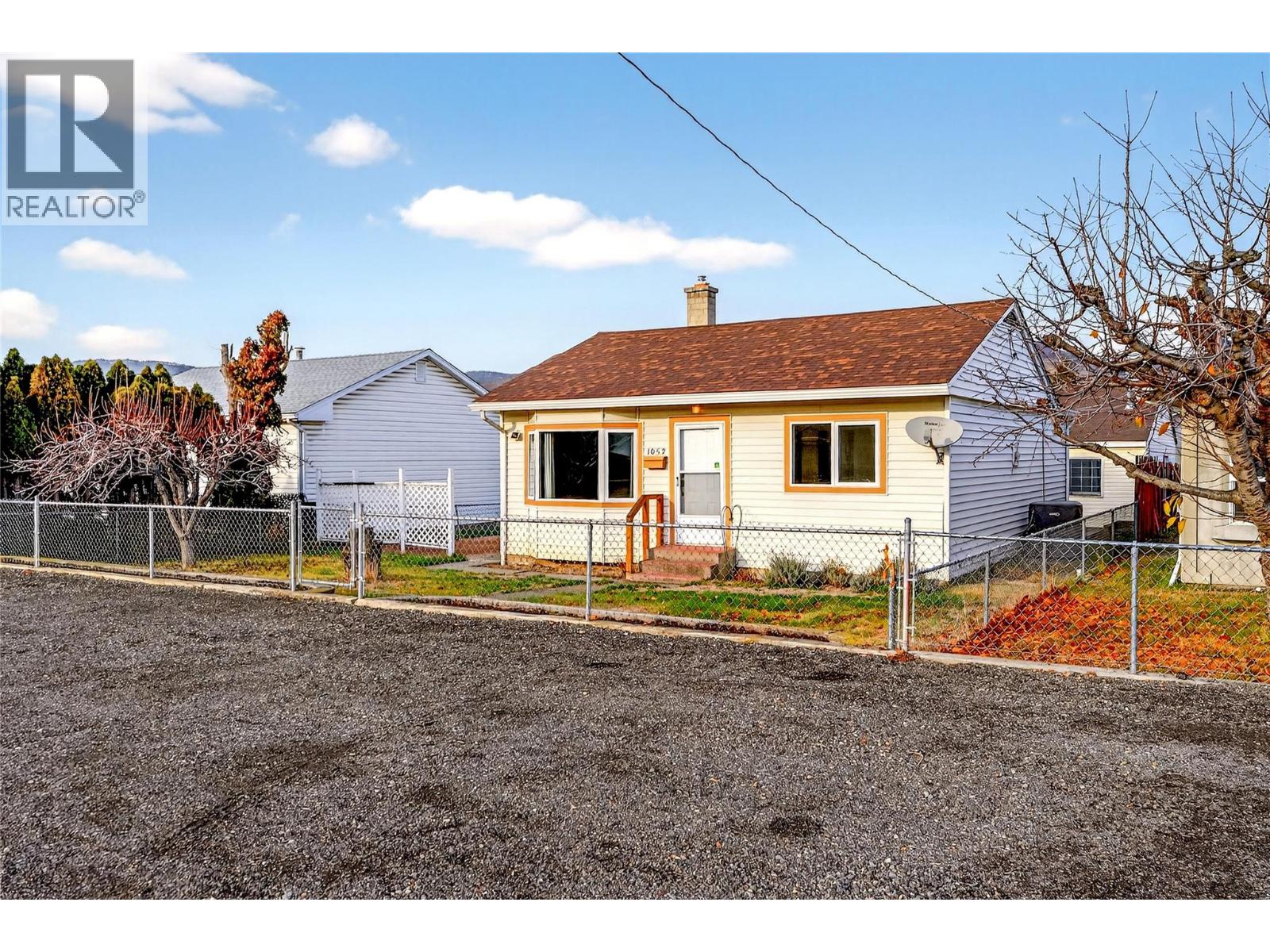 1052 Surrey Avenue, Kamloops, British Columbia
