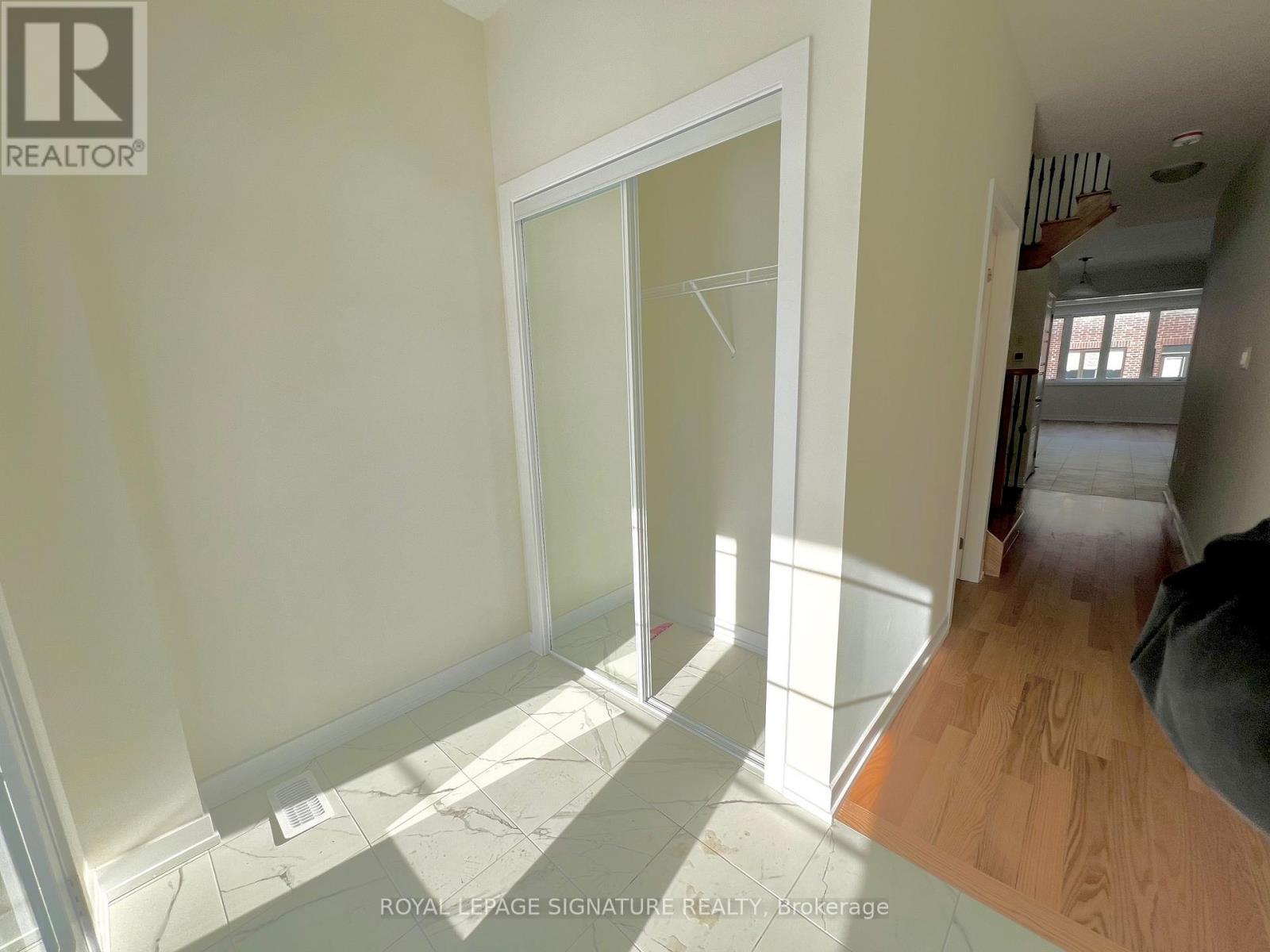 26 Monteith Drive, Brantford, Ontario  N3T 5L5 - Photo 3 - X12580370