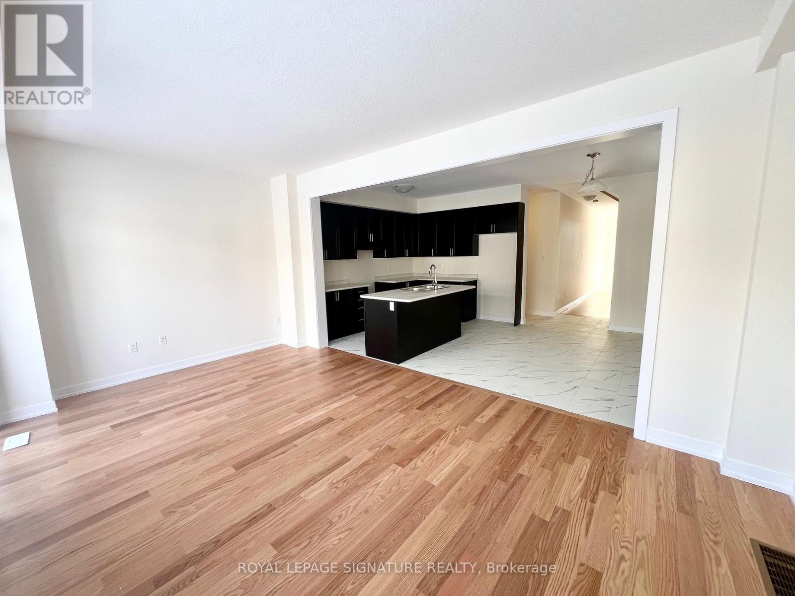 26 Monteith Drive, Brantford, Ontario  N3T 5L5 - Photo 9 - X12580370