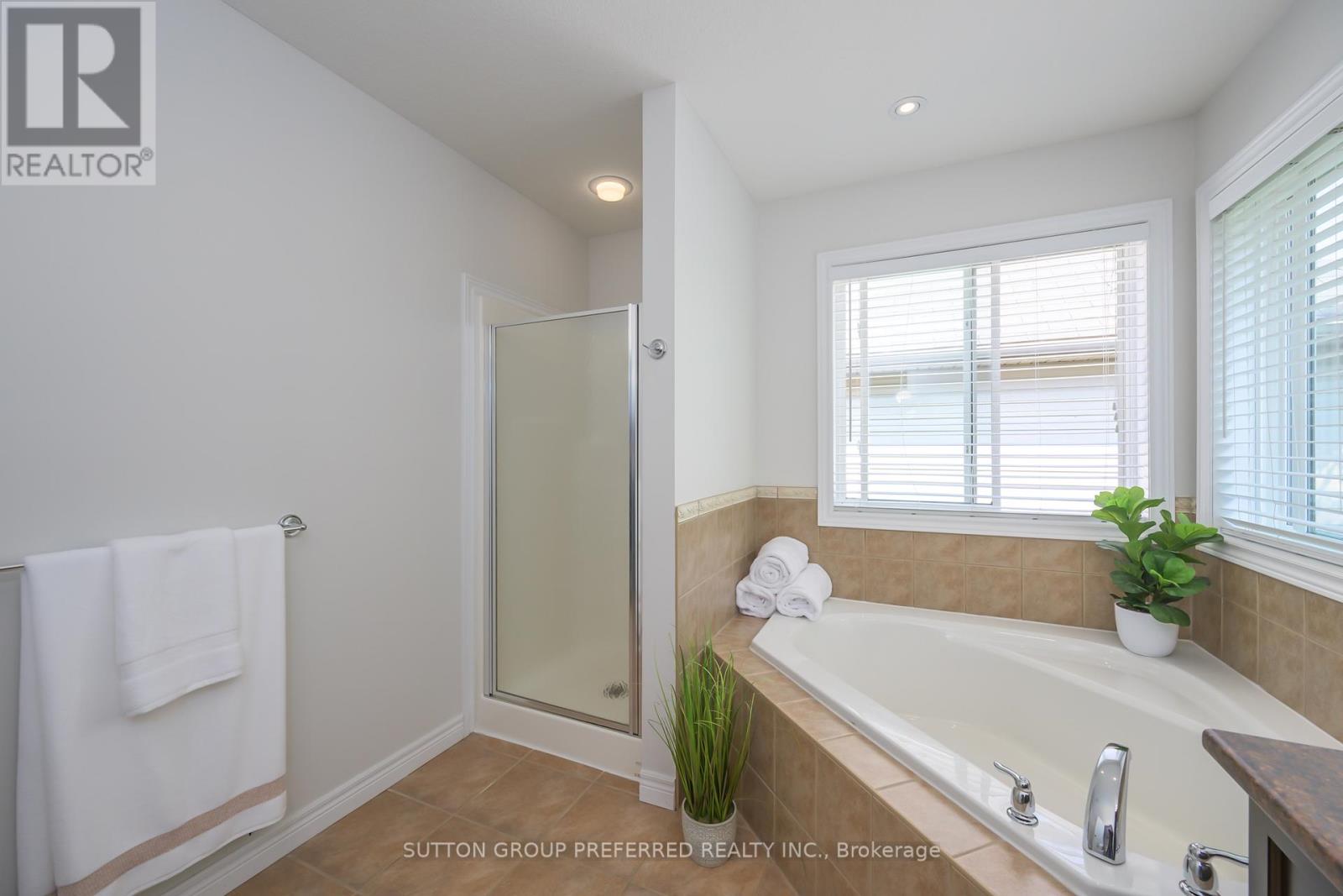 1141 Foxcreek Road, London North, Ontario  N6G 0C3 - Photo 33 - X12580402