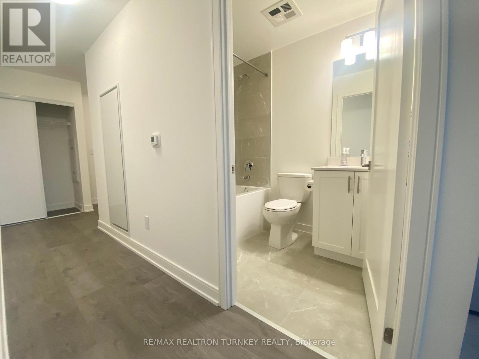 202 - 705 Davis Drive, Newmarket, Ontario  L3Y 0J1 - Photo 19 - N12575414