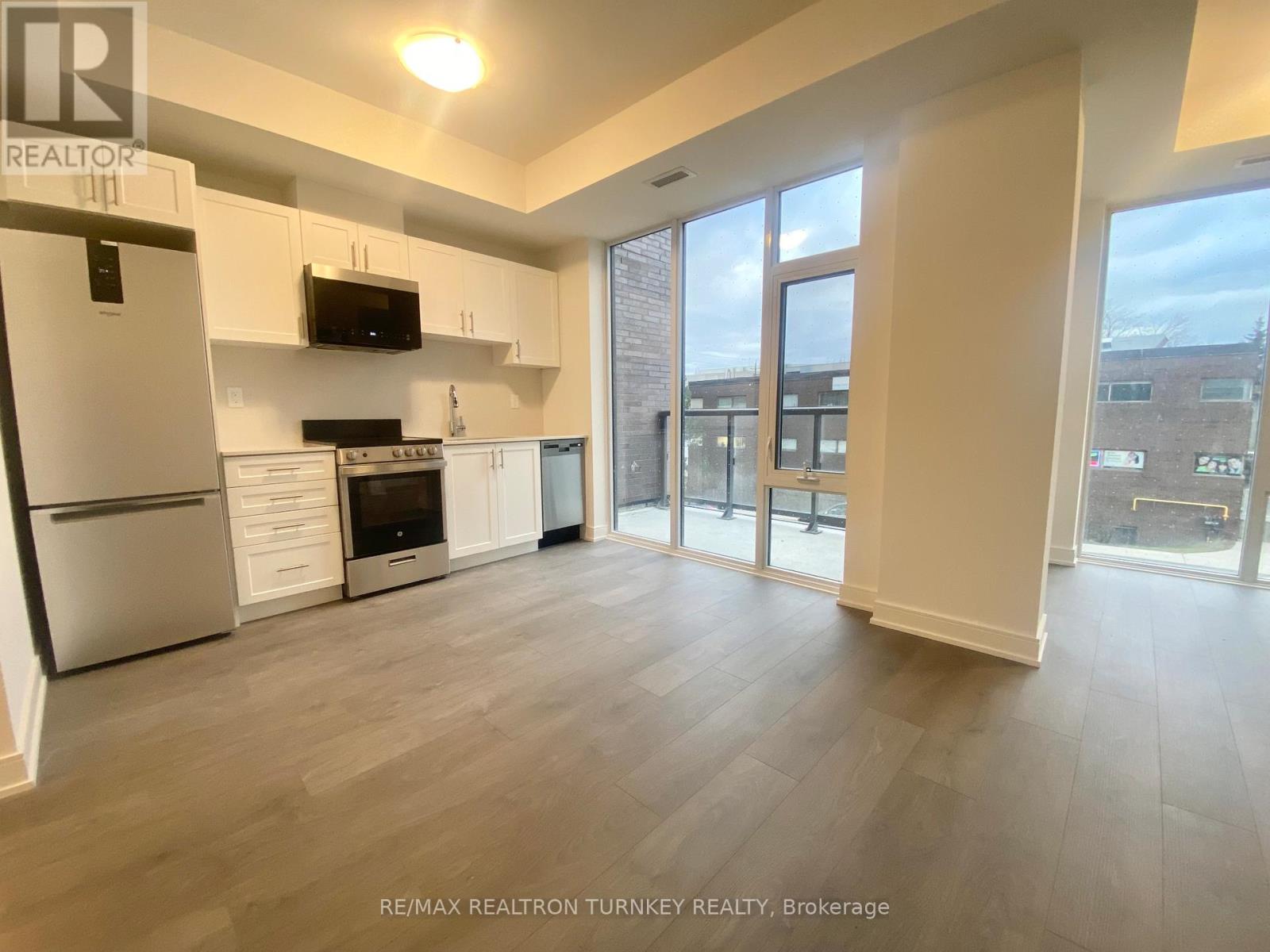 202 - 705 Davis Drive, Newmarket, Ontario  L3Y 0J1 - Photo 8 - N12575414