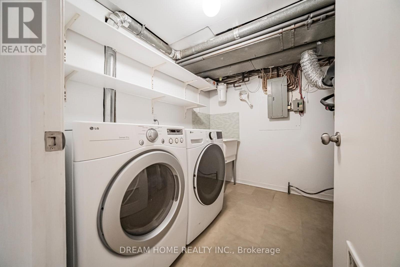 6 - 74 Upper Canada Drive, Toronto, Ontario  M2P 2A3 - Photo 27 - C12580396