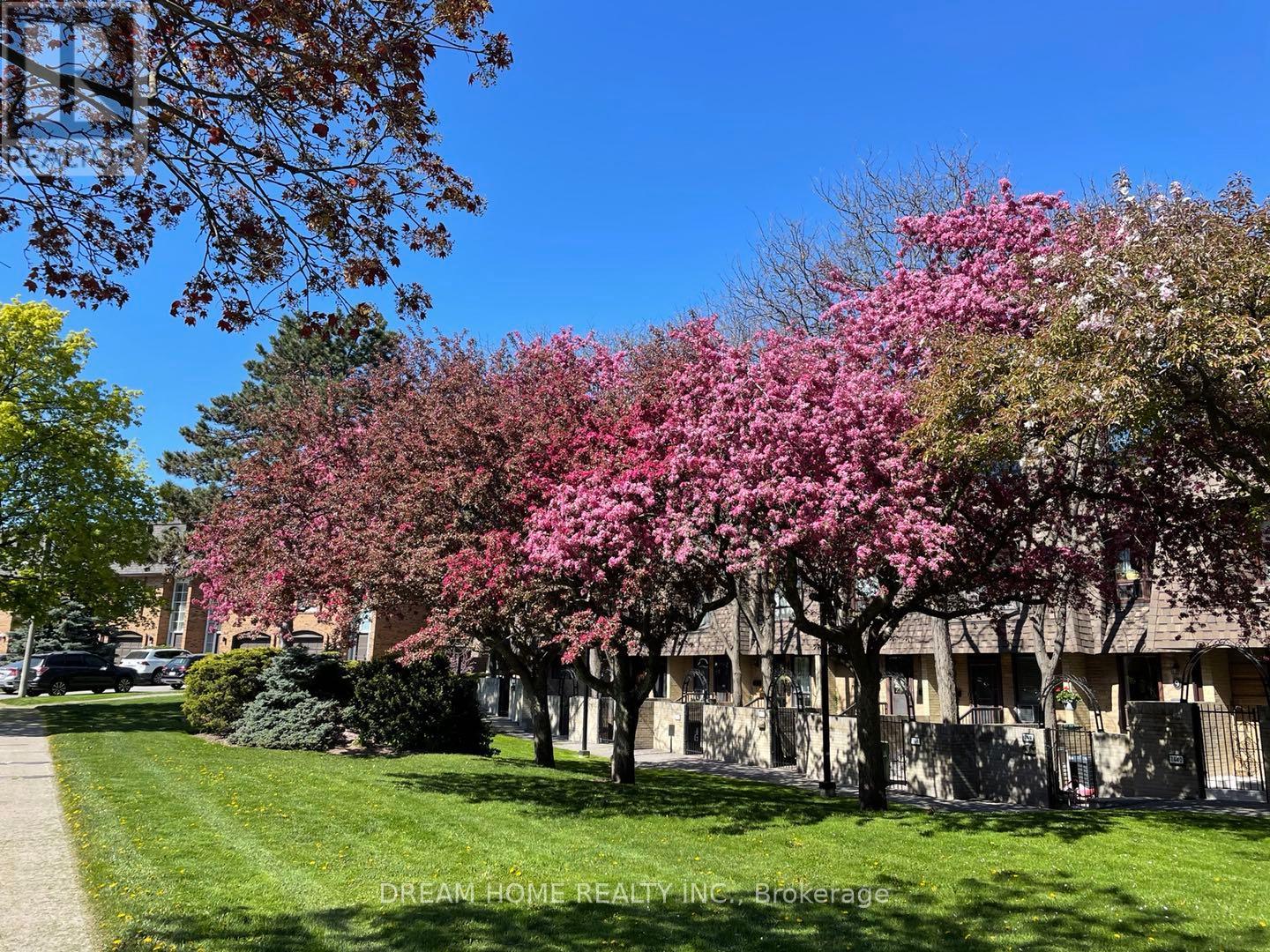 6 - 74 Upper Canada Drive, Toronto, Ontario  M2P 2A3 - Photo 32 - C12580396