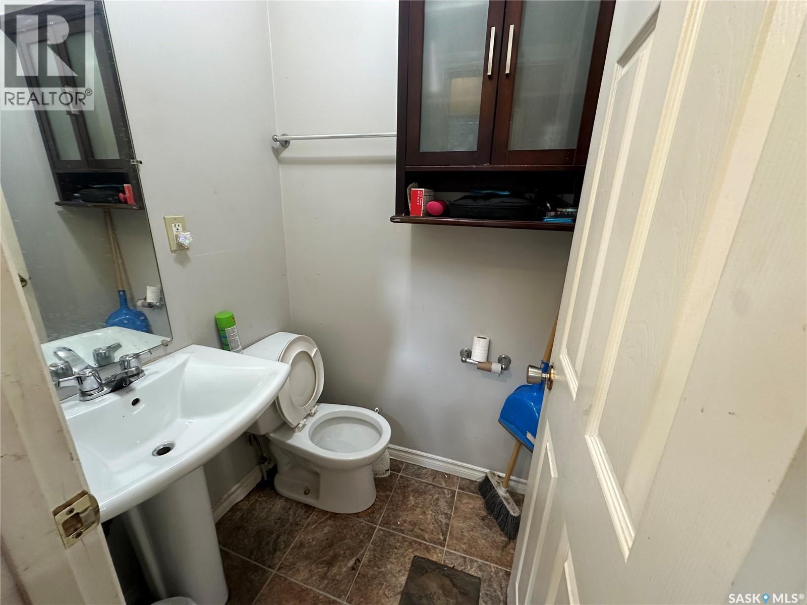 1070 Argyle Street, Regina, Saskatchewan  S4T 3R3 - Photo 8 - SK024779