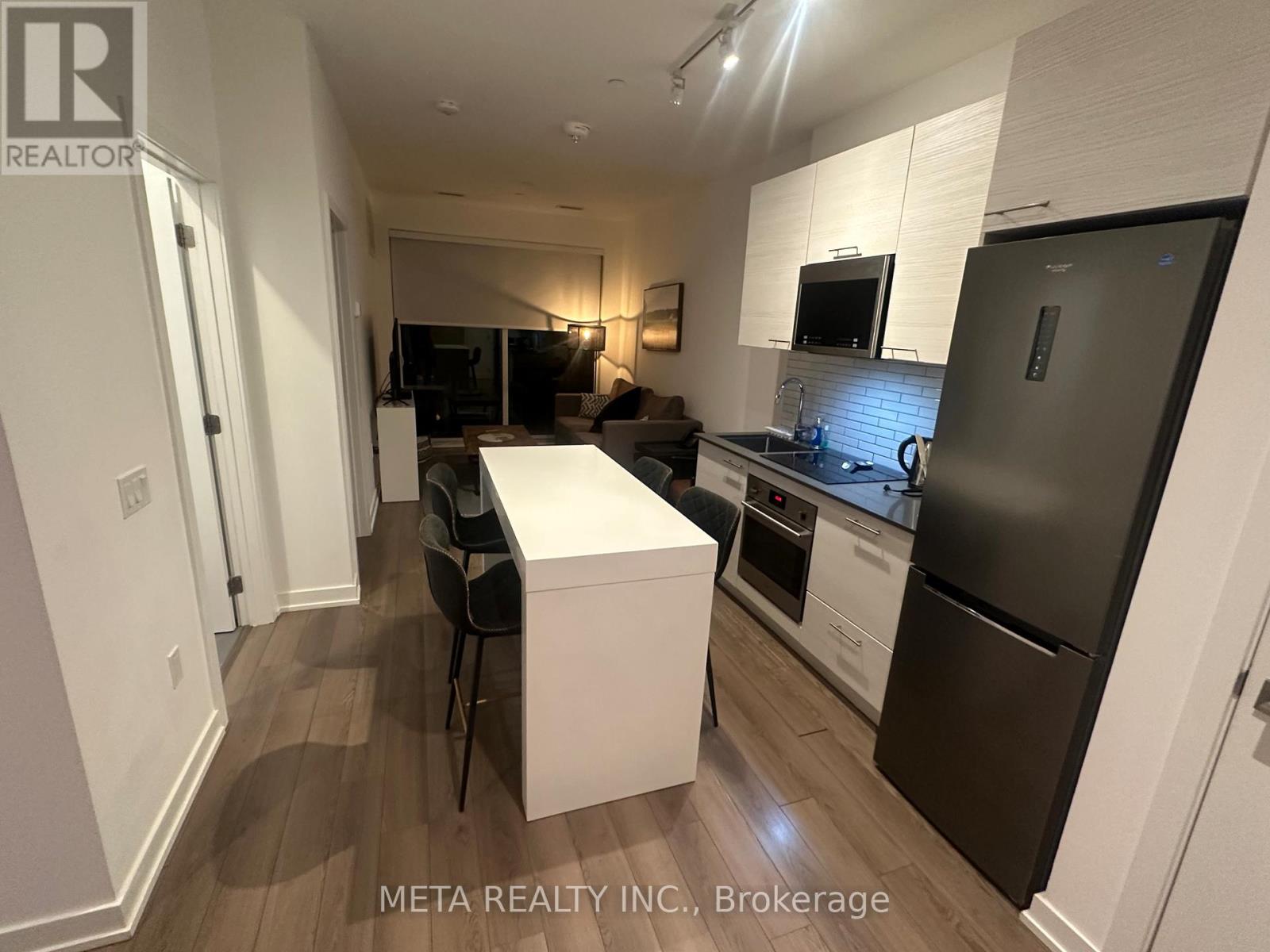 107 - 120 Carrick Trail, Gravenhurst, Ontario P1P 0A1 - Photo 3 - X12556846