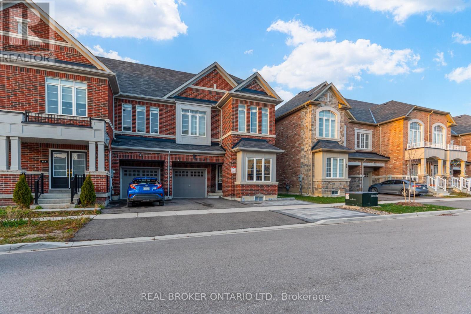 82 Ness Drive, Richmond Hill, Ontario  L4S 0K8 - Photo 2 - N12577492