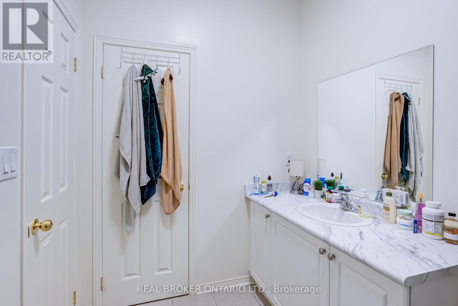 82 Ness Drive, Richmond Hill, Ontario  L4S 0K8 - Photo 32 - N12577492