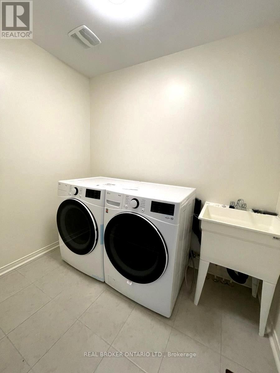 82 Ness Drive, Richmond Hill, Ontario  L4S 0K8 - Photo 43 - N12577492