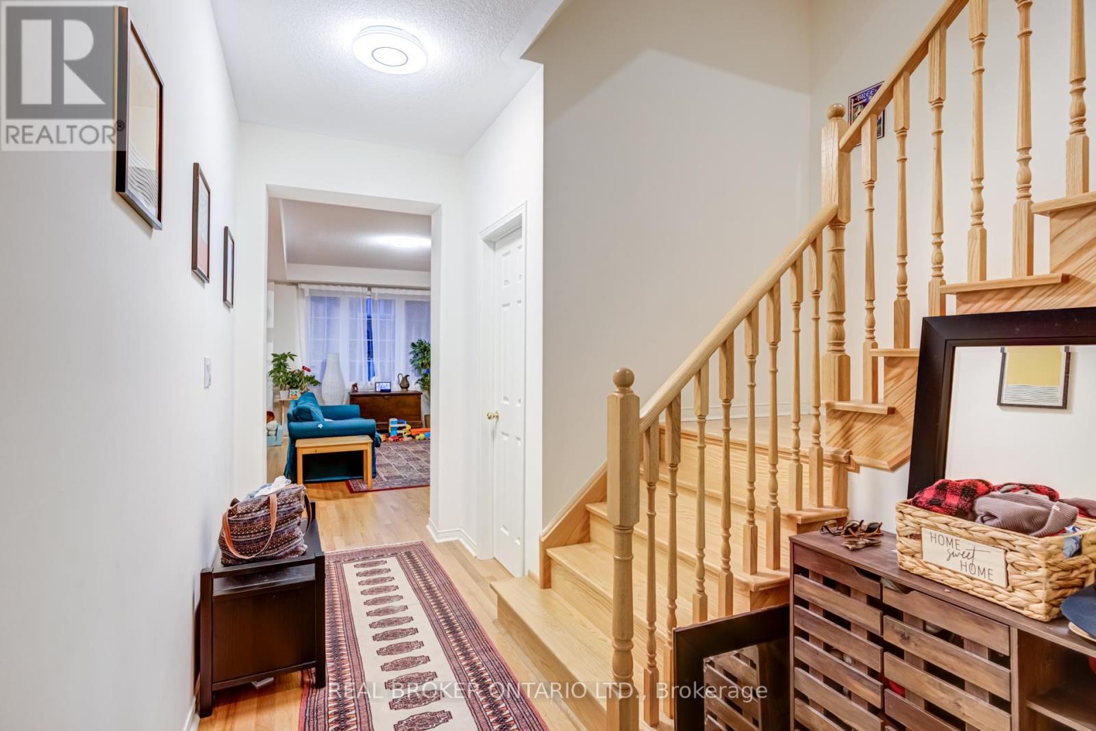 82 Ness Drive, Richmond Hill, Ontario  L4S 0K8 - Photo 6 - N12577492