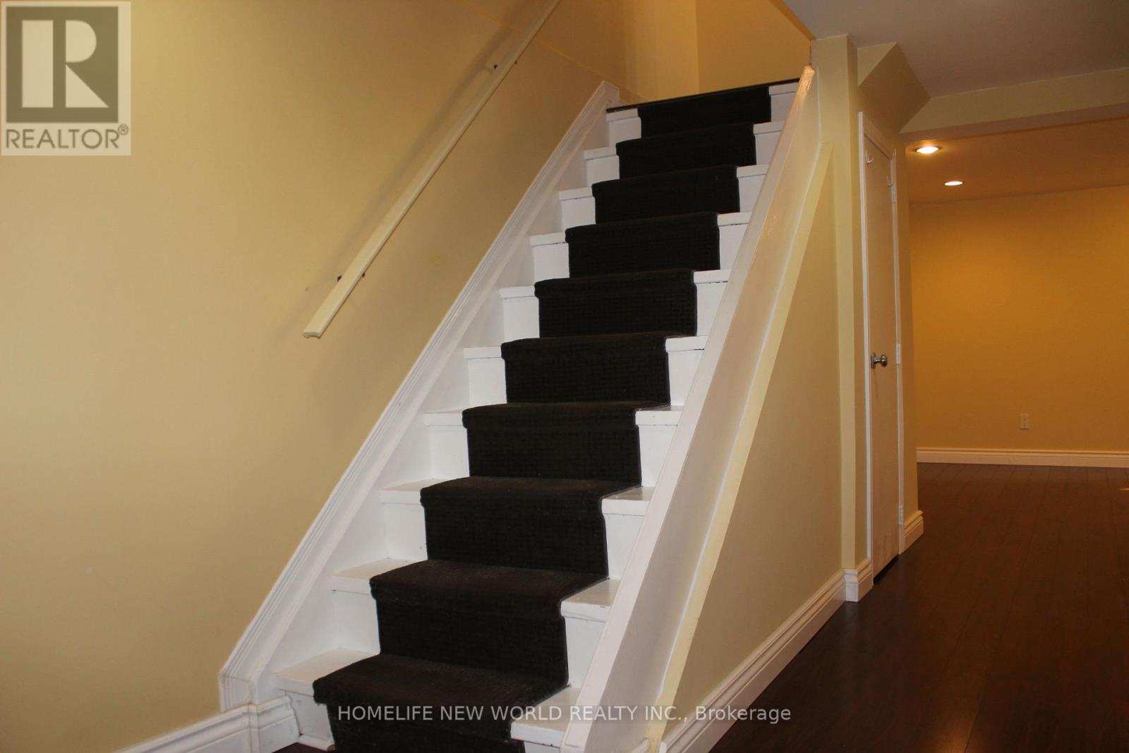 36 - 189 Springhead Gardens, Richmond Hill, Ontario  L4C 5C7 - Photo 40 - N12580418