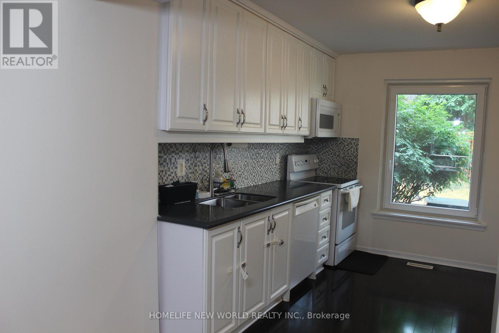 36 - 189 Springhead Gardens, Richmond Hill, Ontario  L4C 5C7 - Photo 8 - N12580418