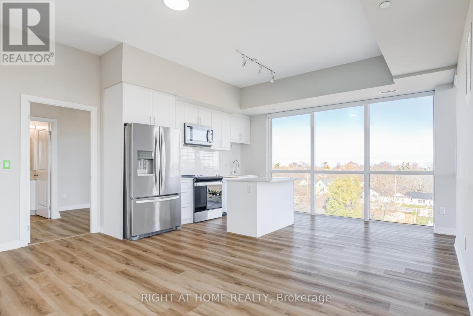 Up 18 - 50 Herrick Avenue, St. Catharines, Ontario L2P 0G3 - Photo 12 - X12580430