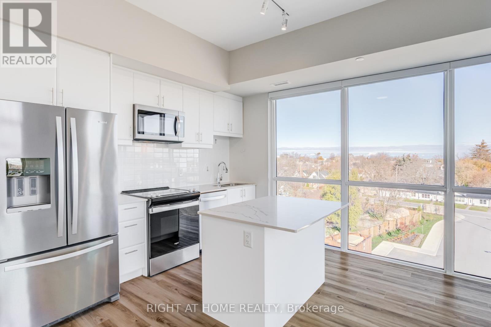 Up 18 - 50 Herrick Avenue, St. Catharines, Ontario L2P 0G3 - Photo 13 - X12580430