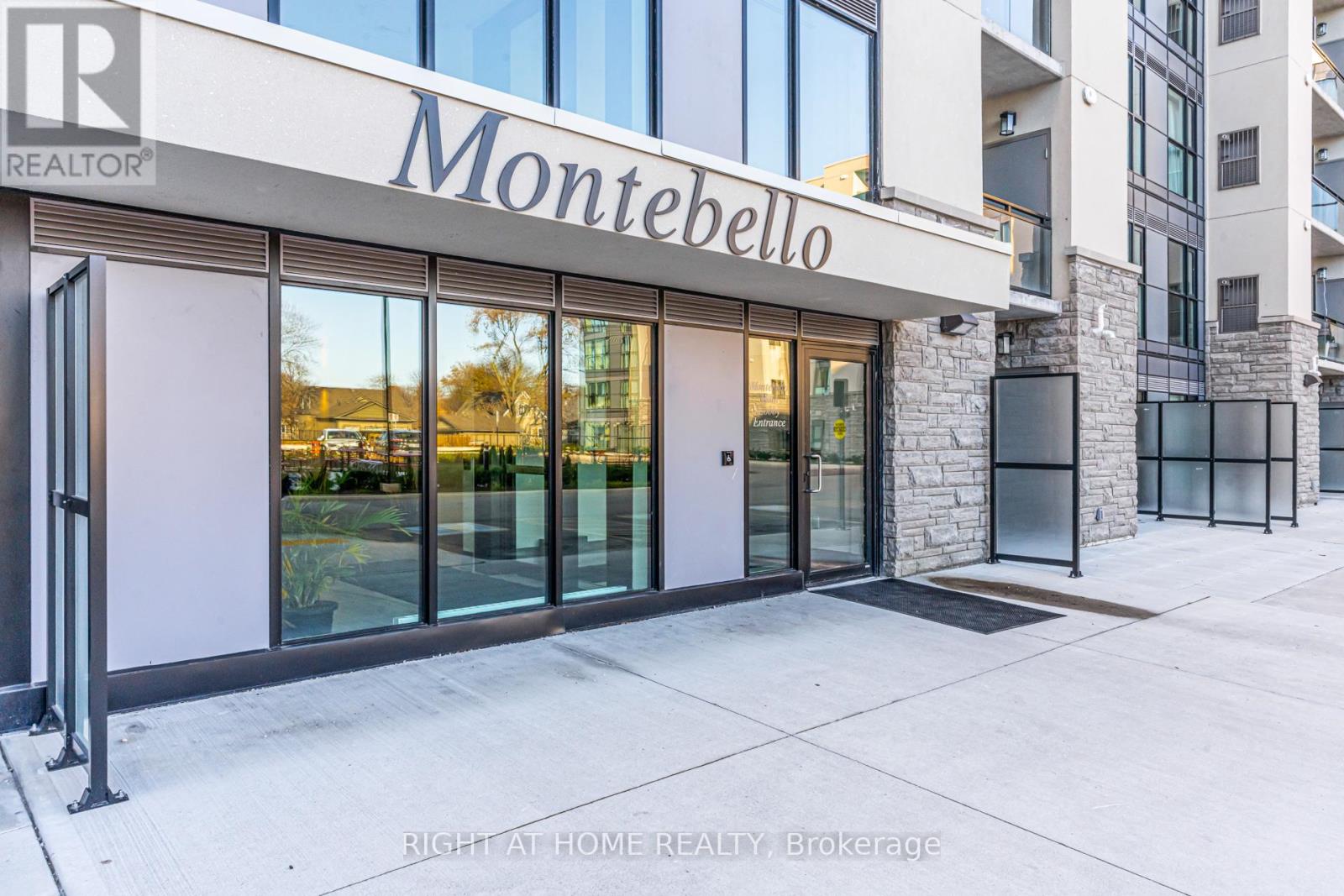 Up 18 - 50 Herrick Avenue, St. Catharines, Ontario L2P 0G3 - Photo 2 - X12580430