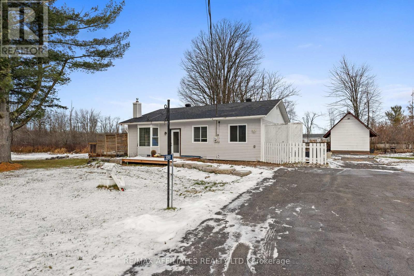 3091 Cedar Beach Lane, North Grenville, Ontario  K0G 1J0 - Photo 2 - X12580464