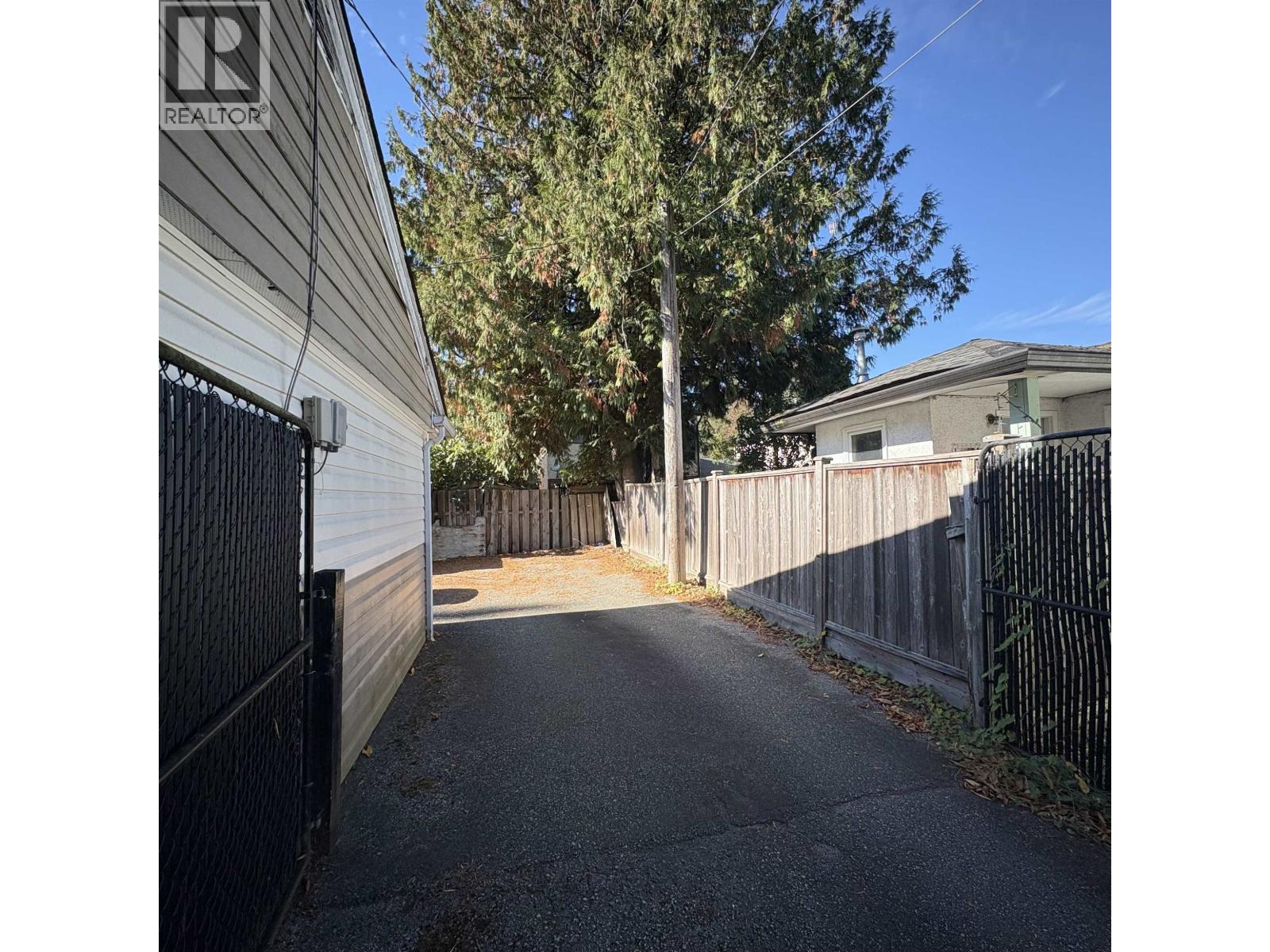 12129 222 Street, Maple Ridge, British Columbia  V2X 5W4 - Photo 14 - R3070490