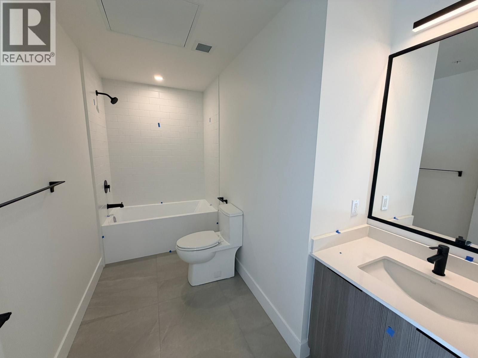 411 111 Buller Street, Port Moody, British Columbia  V3H 0P5 - Photo 4 - R3070250