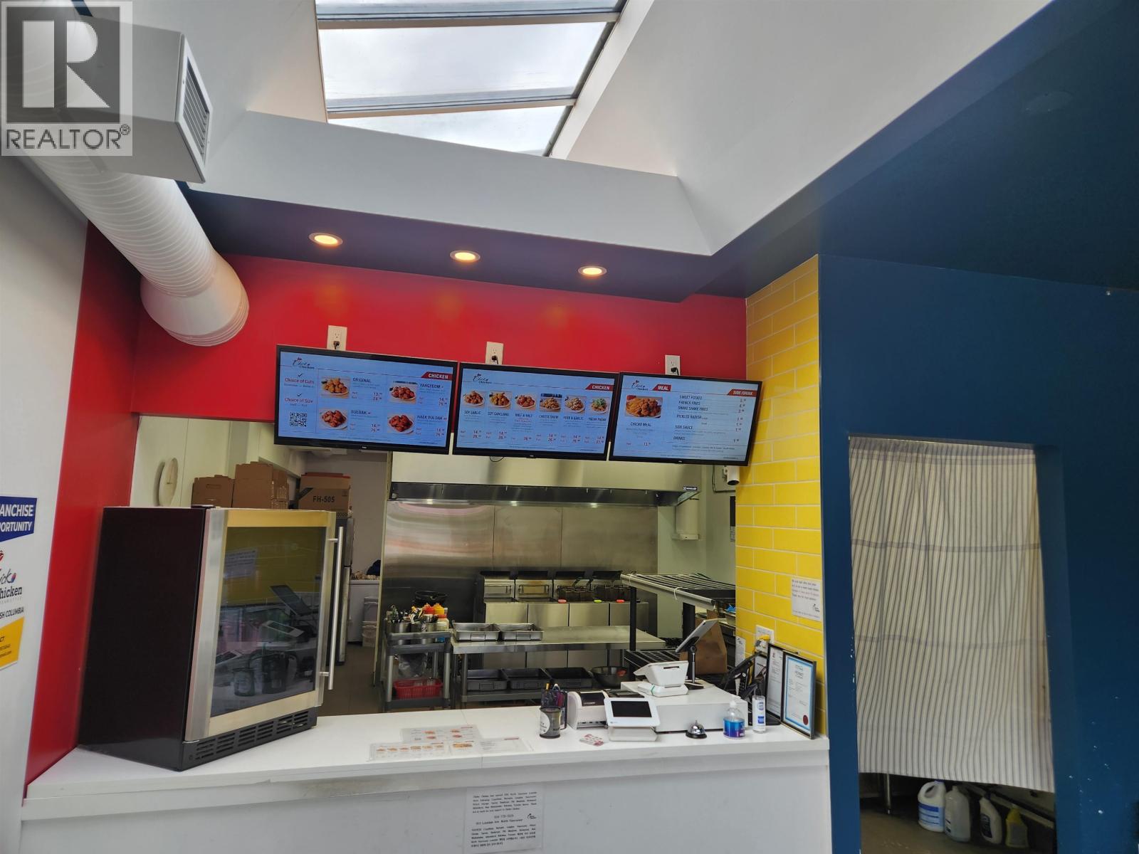 1813 Lonsdale Avenue, North Vancouver, British Columbia  V7M 2J8 - Photo 6 - C8074131