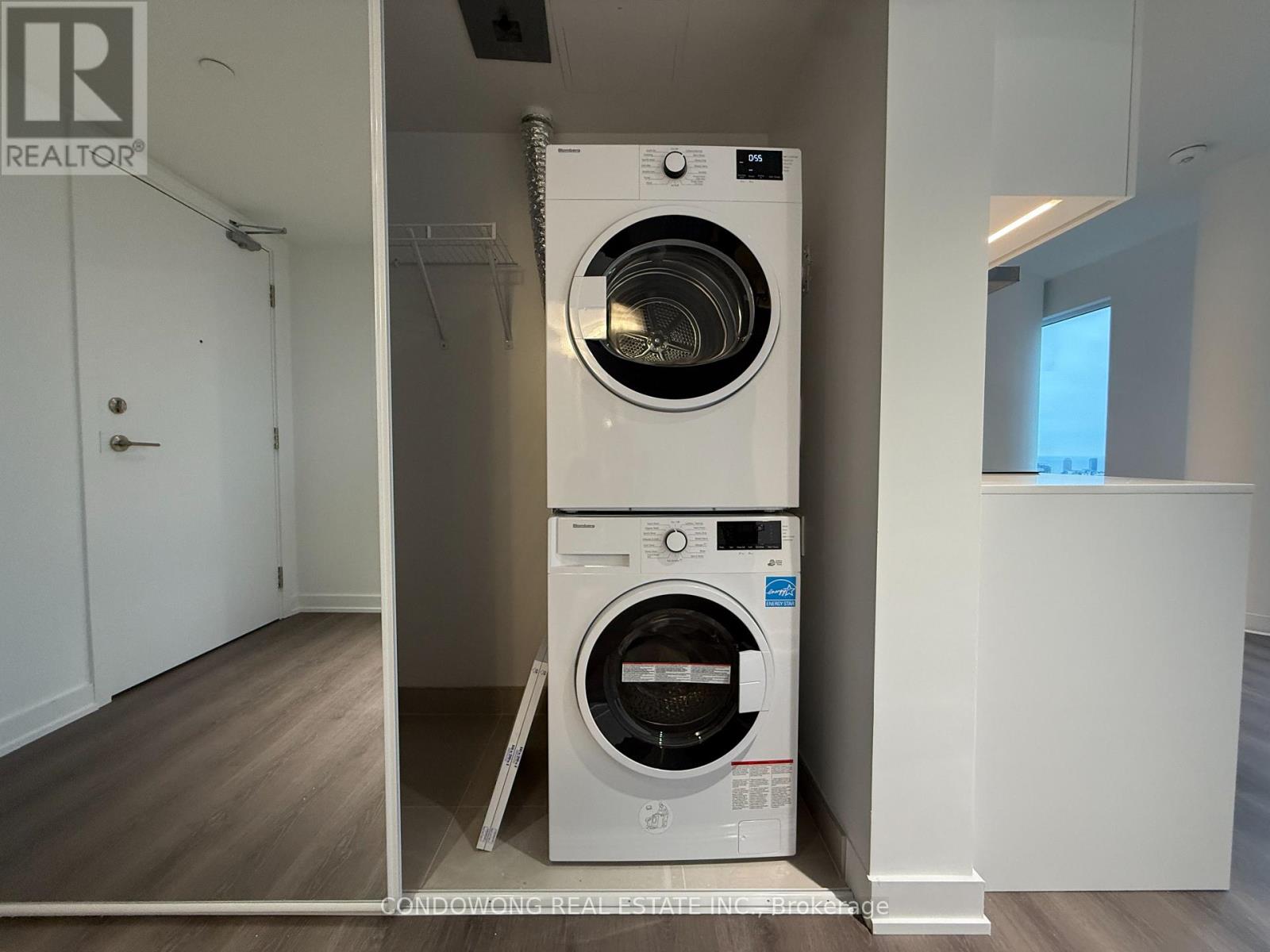 4715 - 8 Wellesley Street W, Toronto, Ontario  M4Y 0J5 - Photo 8 - C12580472