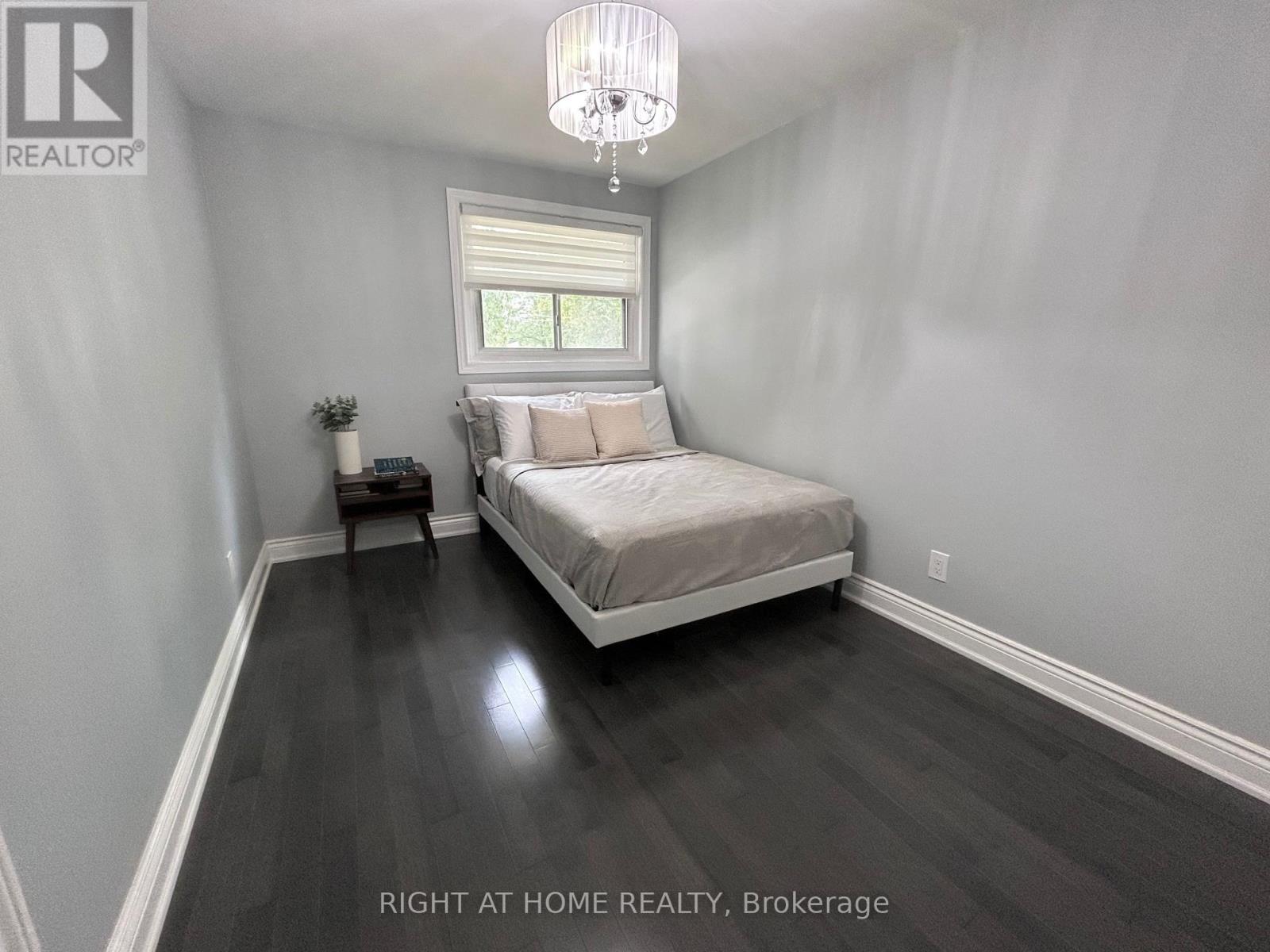 808 Sanok Drive, Pickering, Ontario  L1W 2P9 - Photo 17 - E12580476