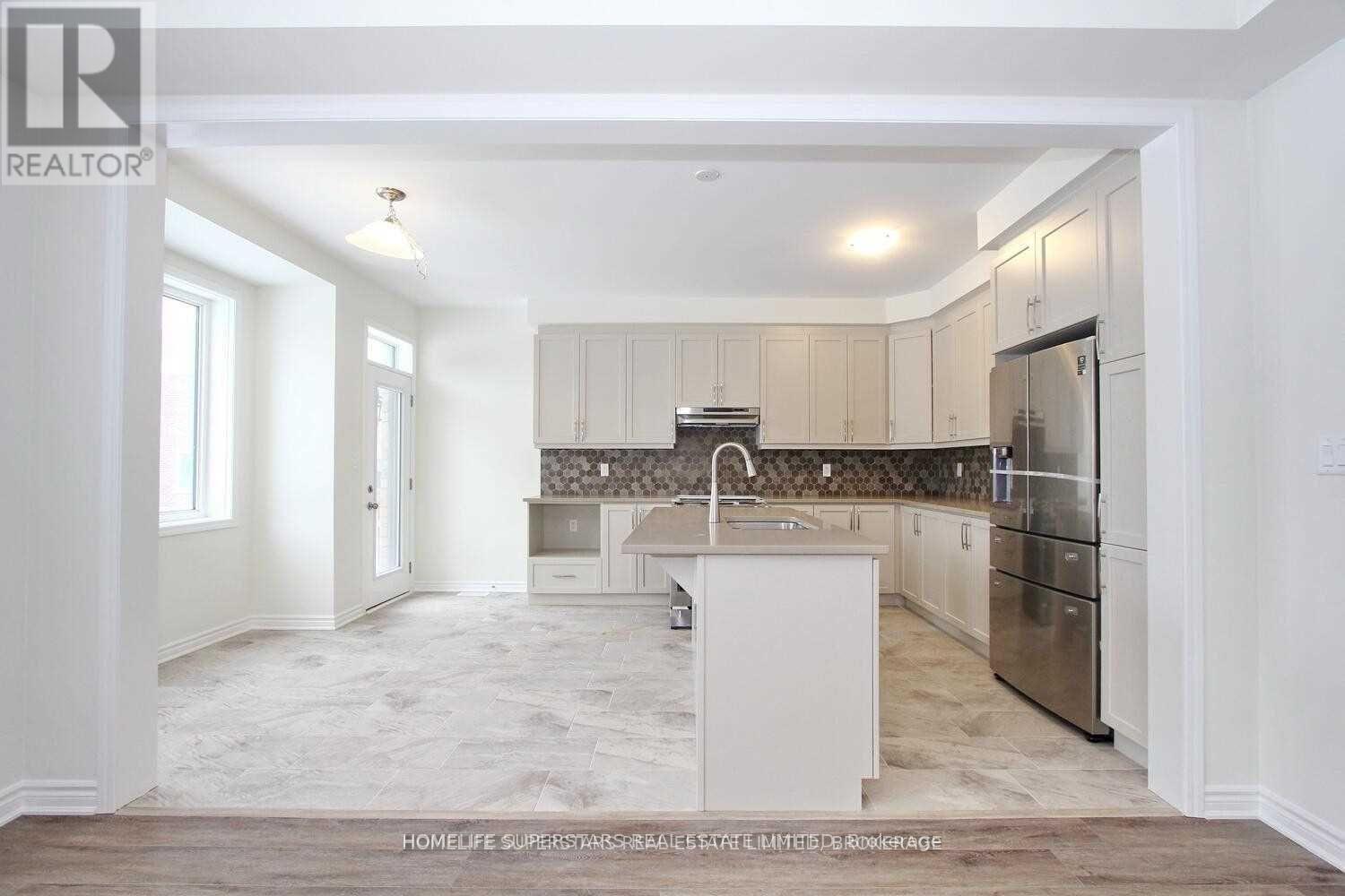 17 Speckled Alder Street, Caledon, Ontario  L7C 4J1 - Photo 7 - W12546980