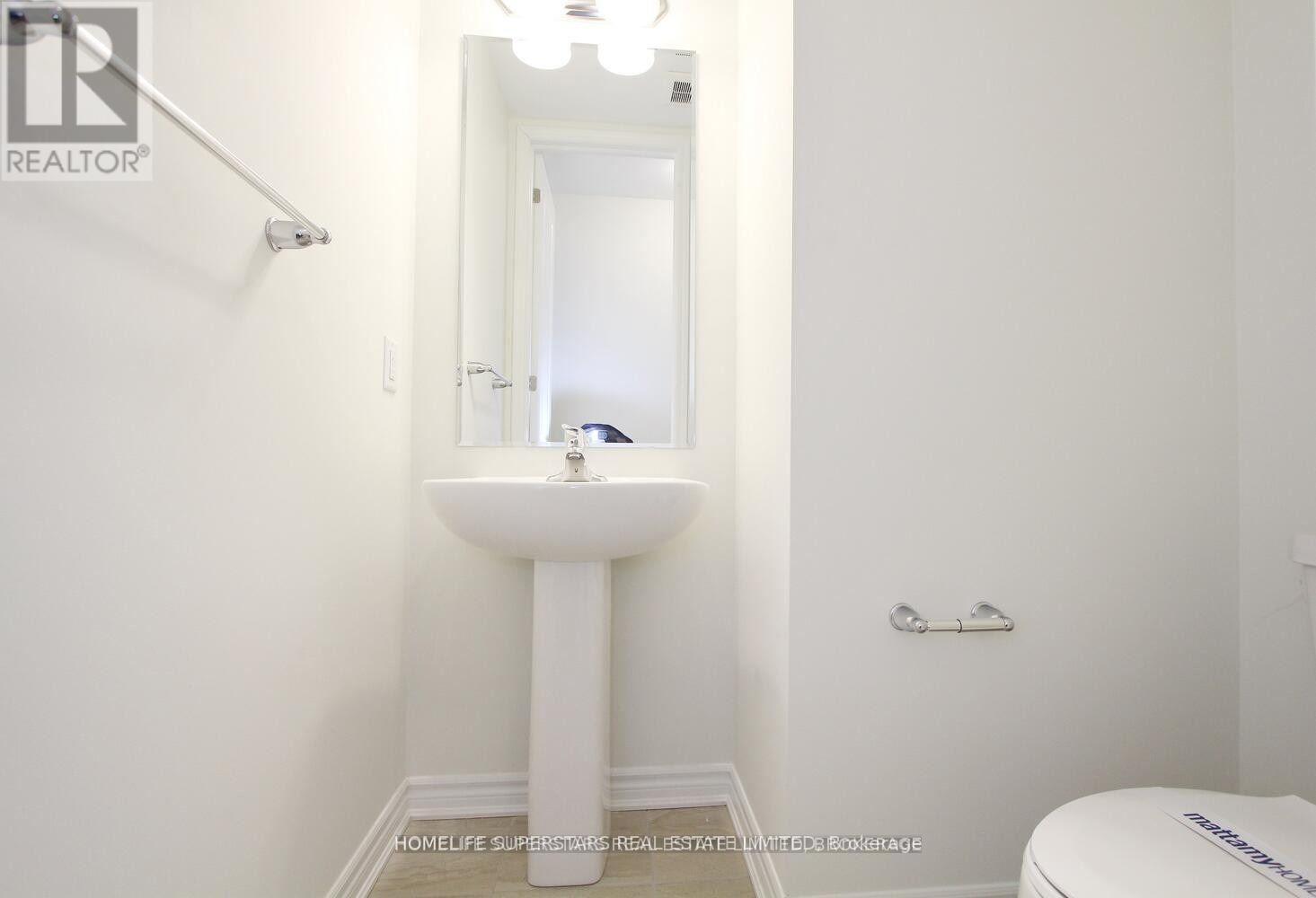 17 Speckled Alder Street, Caledon, Ontario  L7C 4J1 - Photo 9 - W12546980