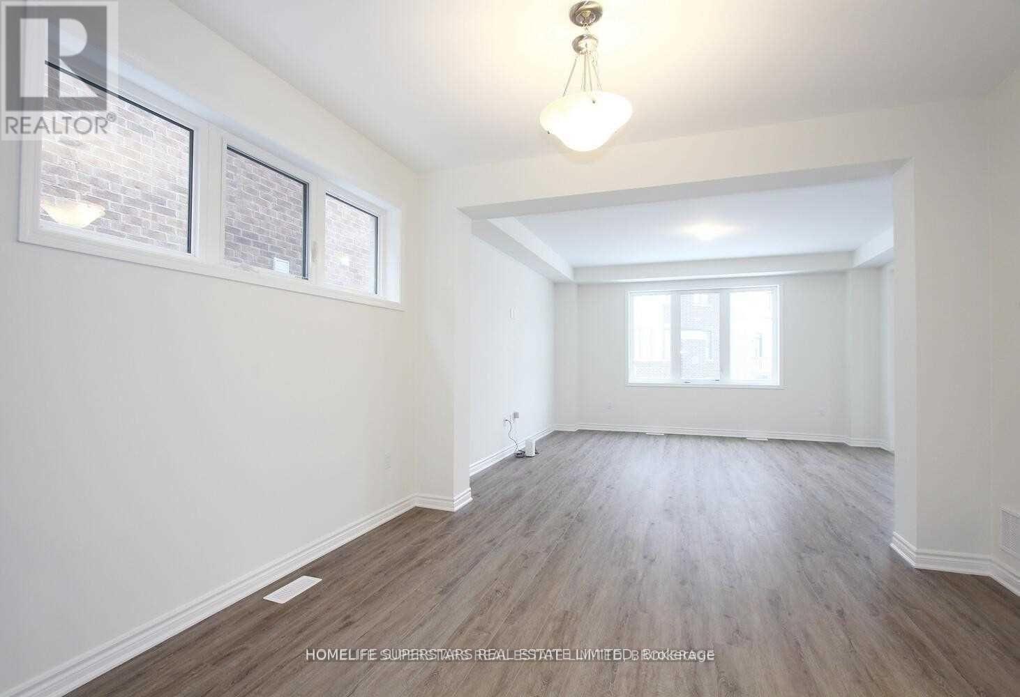 17 Speckled Alder Street, Caledon, Ontario  L7C 4J1 - Photo 5 - W12546980