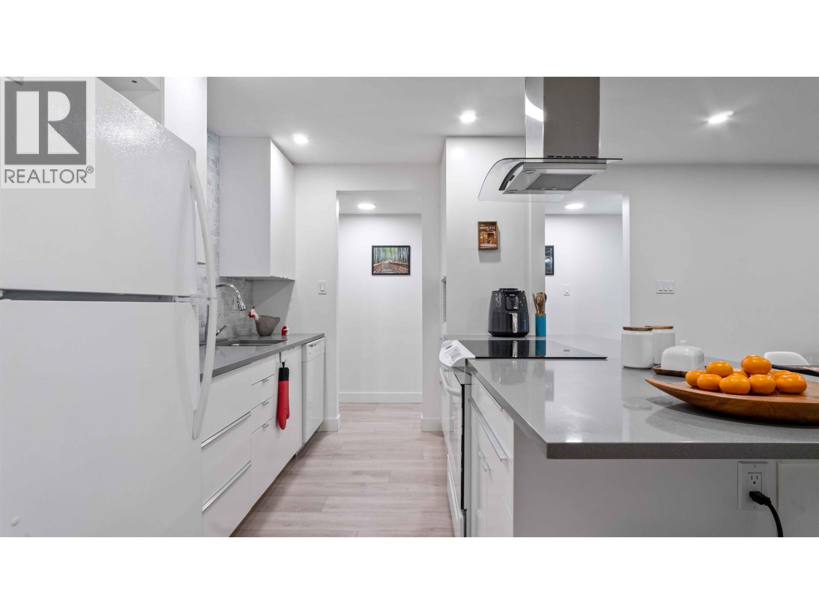 318 1345 W 15th Avenue, Vancouver, British Columbia  V6H 3R3 - Photo 9 - R3070421